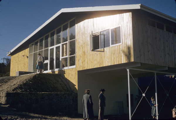 Age Dream House, Surrey Hills, Victoria, 1955