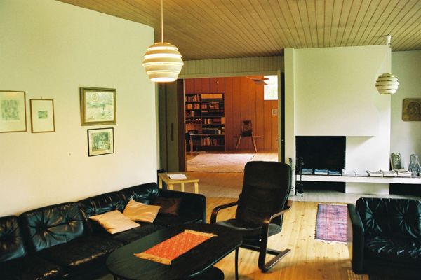 Sitting area with entrance to music room