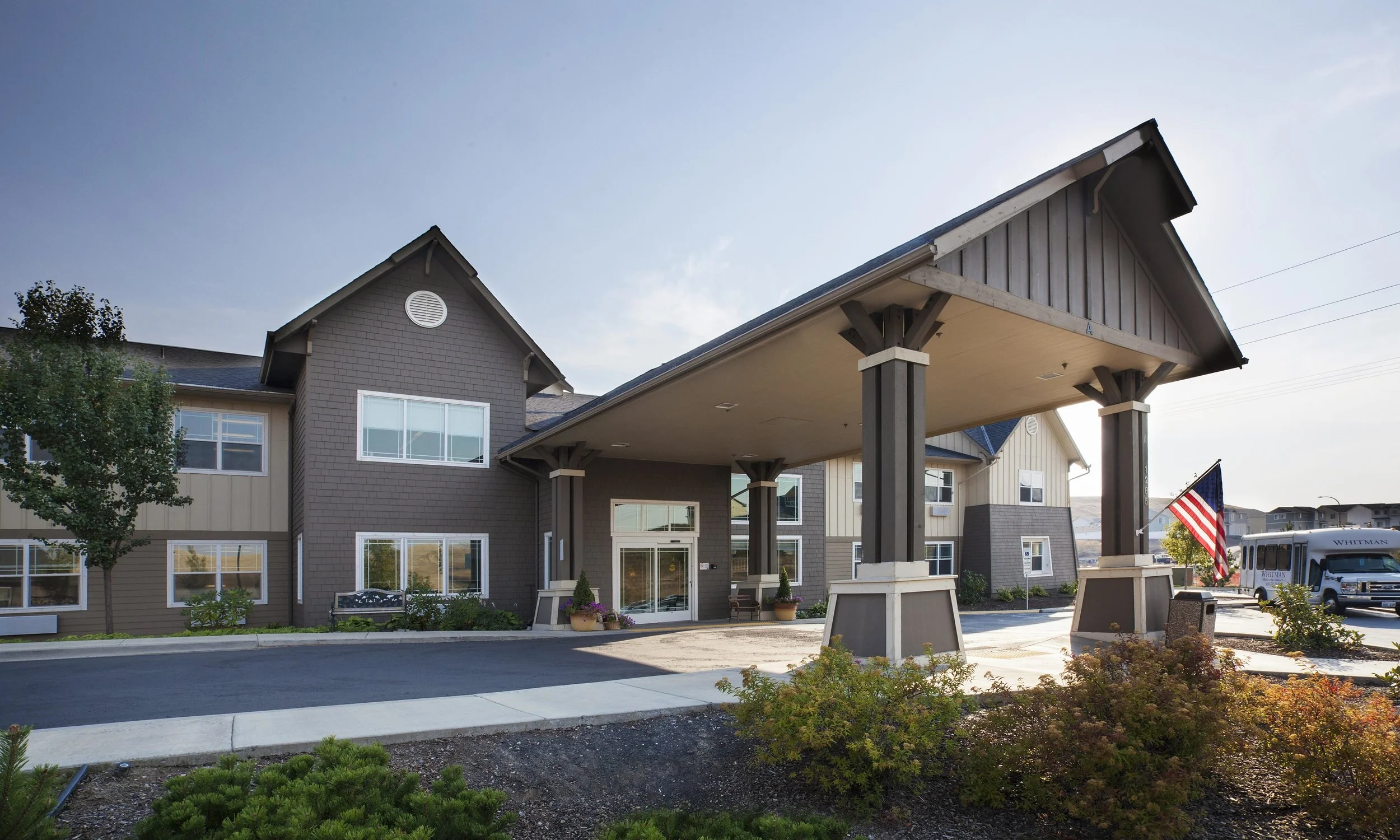 Owner: Pullman Senior Care Operator, LLC Location: Pullman, WA This assisted living community, set on a site with panoramic views of the rolling Palouse hills and surrounding mountains, is designed to reflect the imagery of its rural Washington context. The design maximizes personal independence and choice and integrated assisted living with its common and support facilities. The campus includes a series of separate cottages and primary building with a central kitchen/ dining area, common areas, library, game rooms, and a nostalgic soda fountain. 