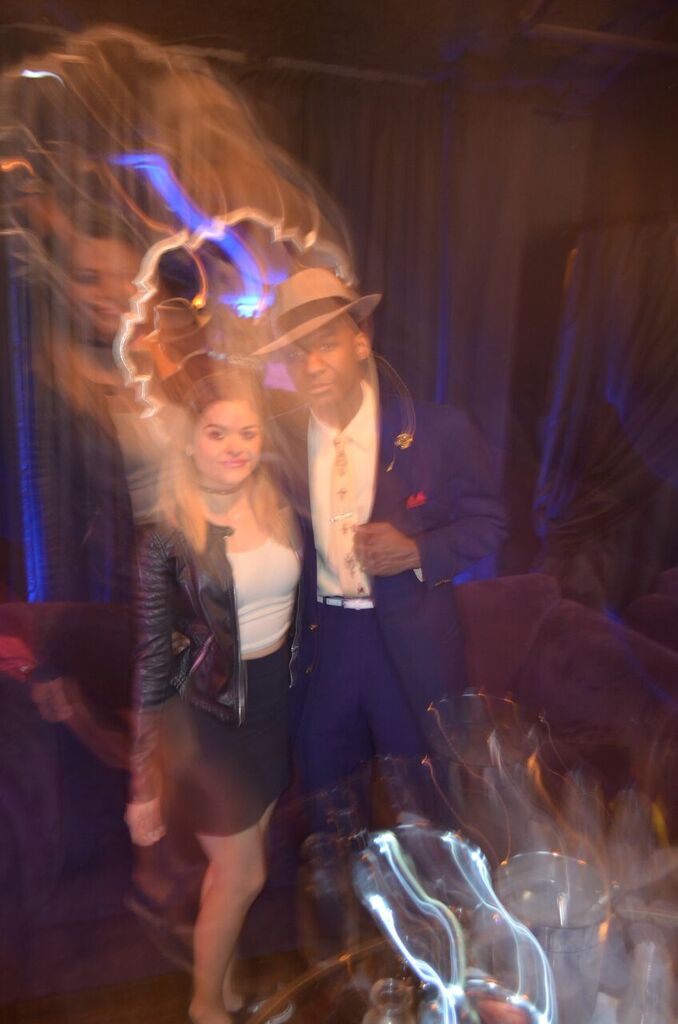 I may have a cool collected face on the surface, but check out my smiling aura man! 😎