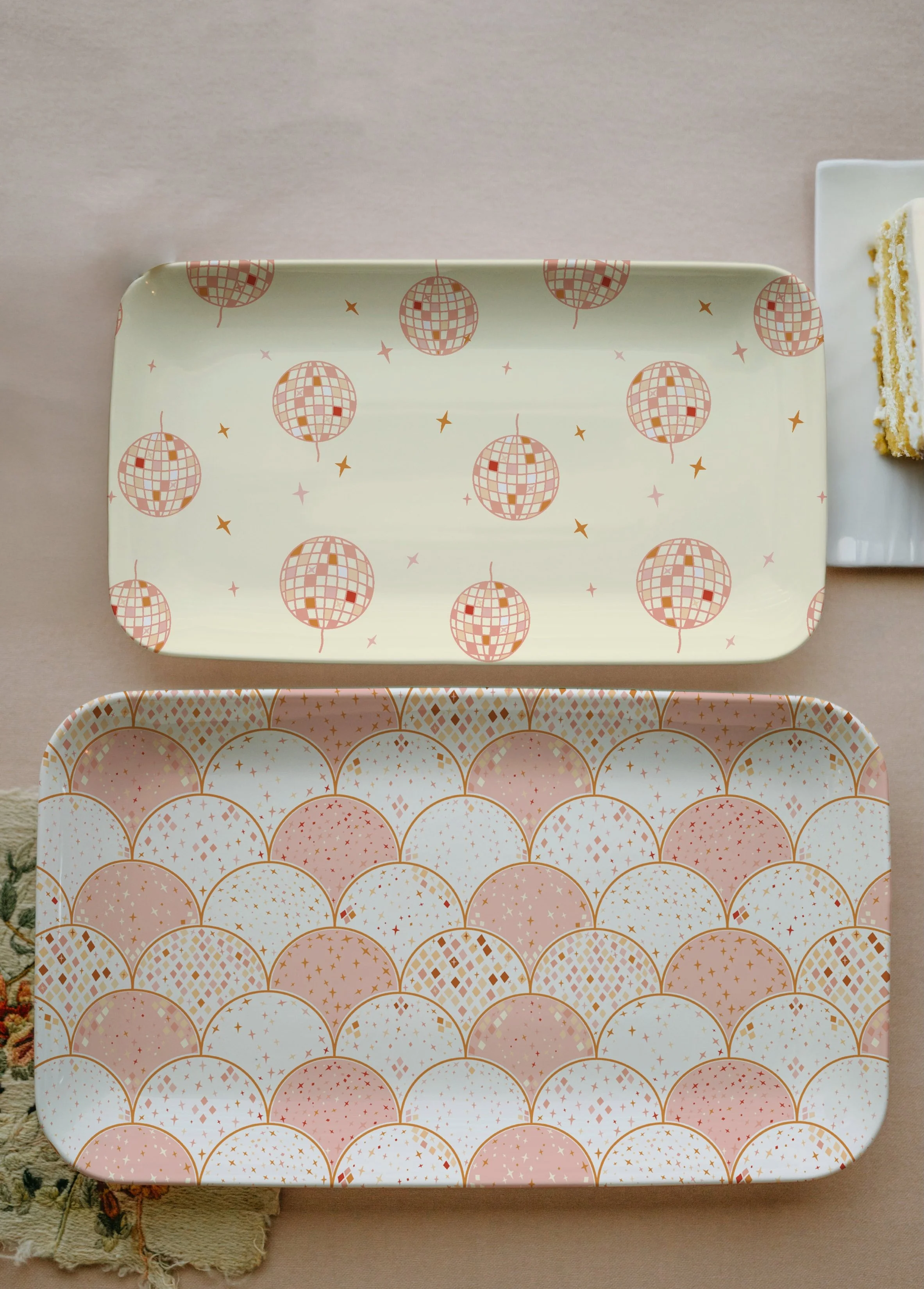 RetroDiscoPinkTrayMock.jpg