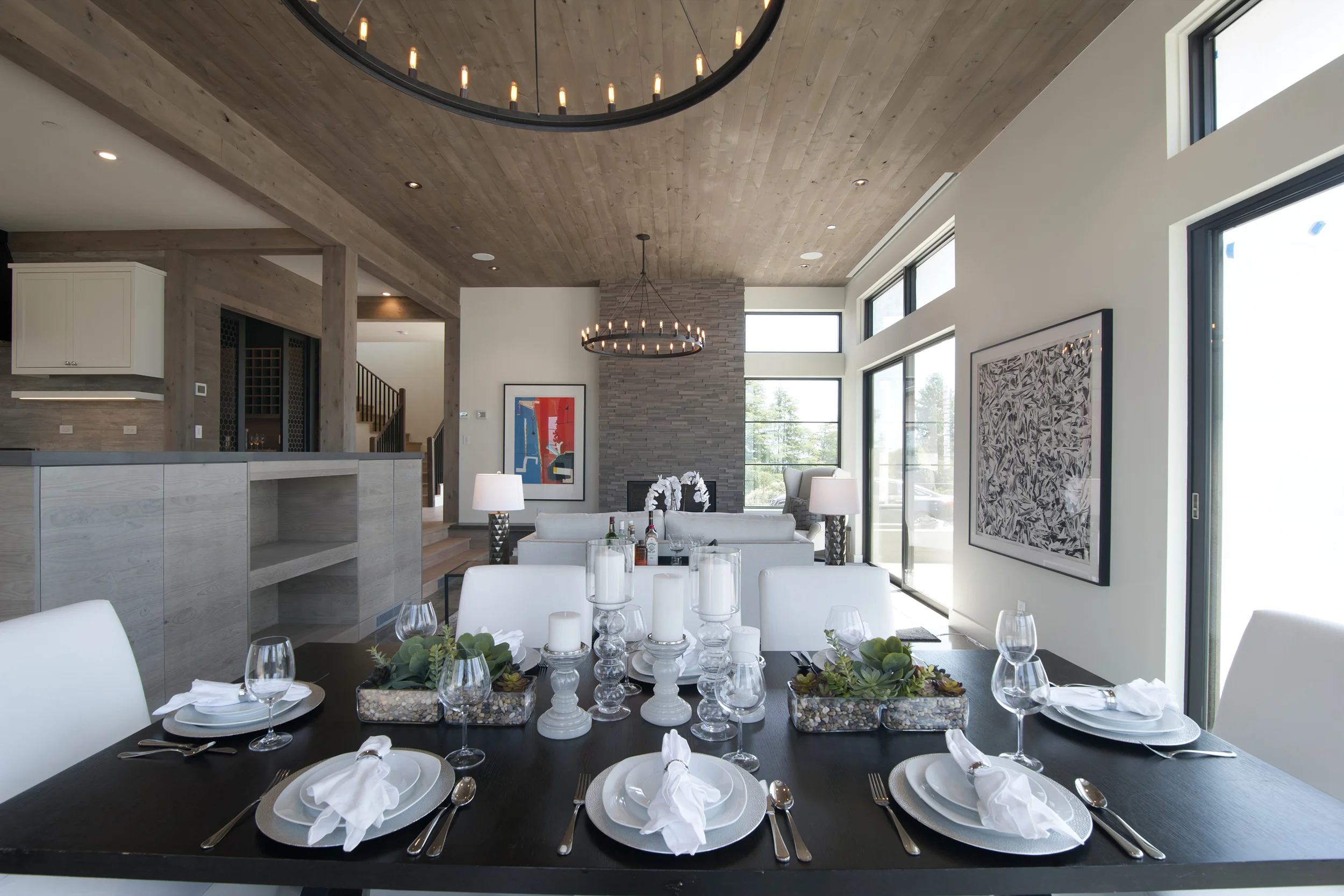 009_Dining Room.jpg