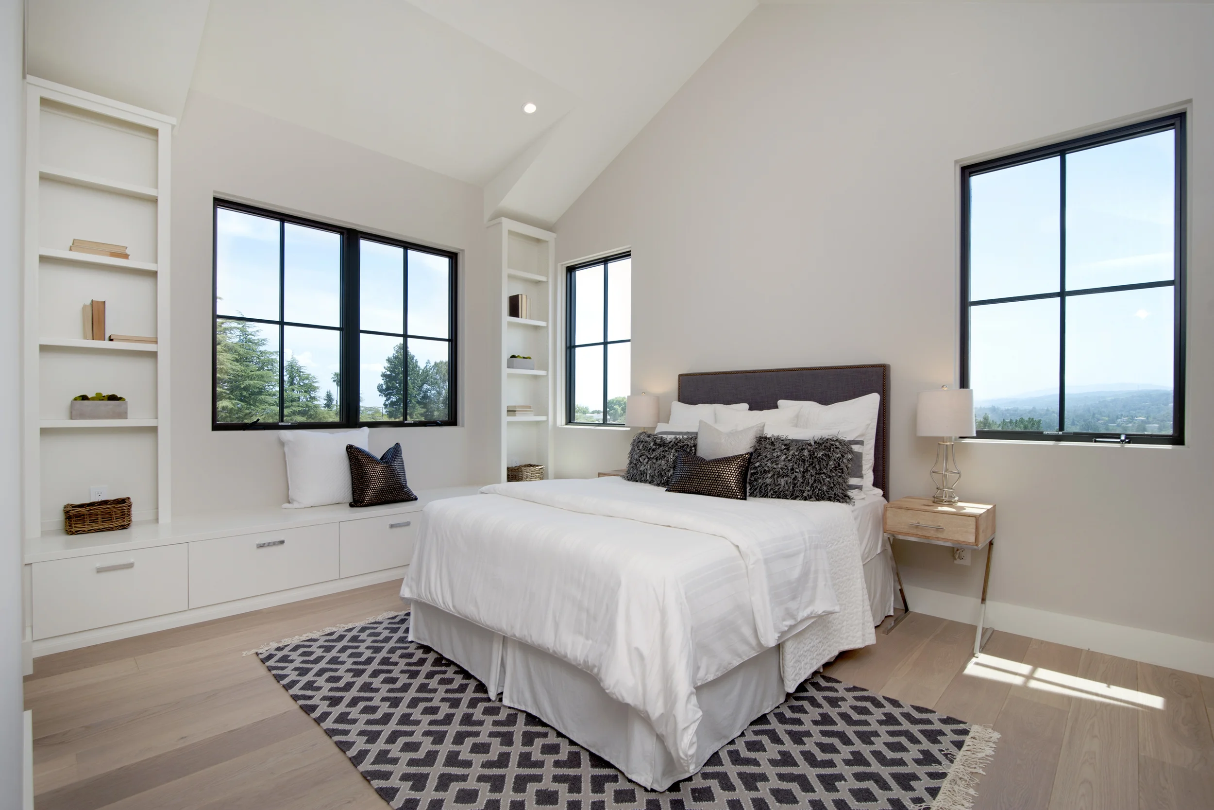 026_Bedroom.jpg