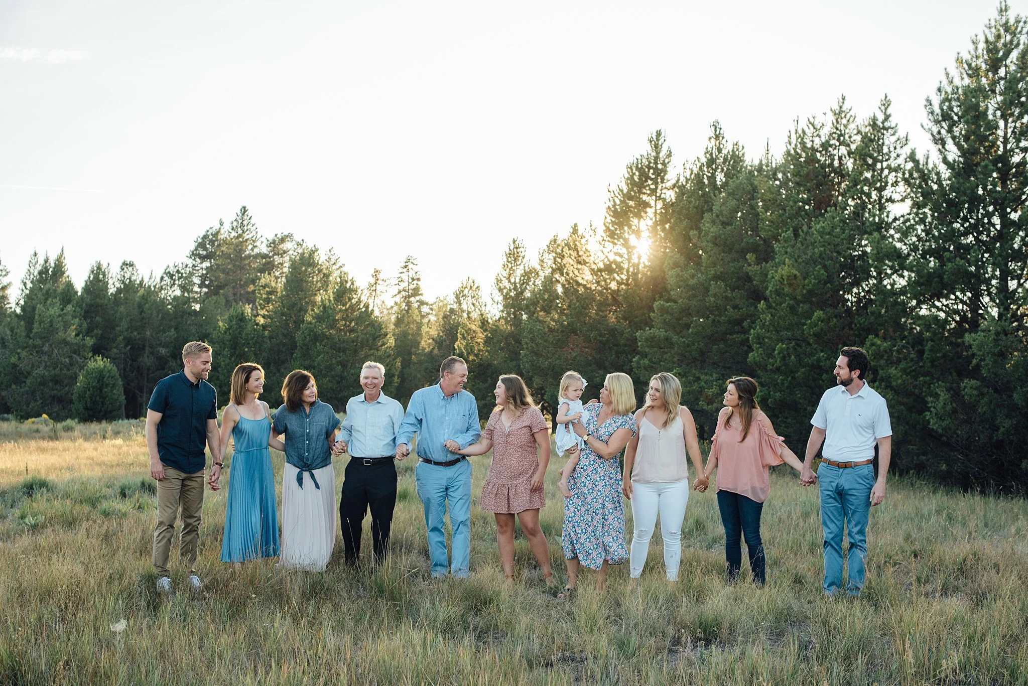 An extended family session in Sunriver, Oregon.