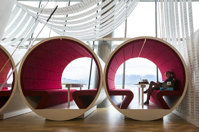 Pods by the gorgeous harbor view gave visitors a private place to work or meet.