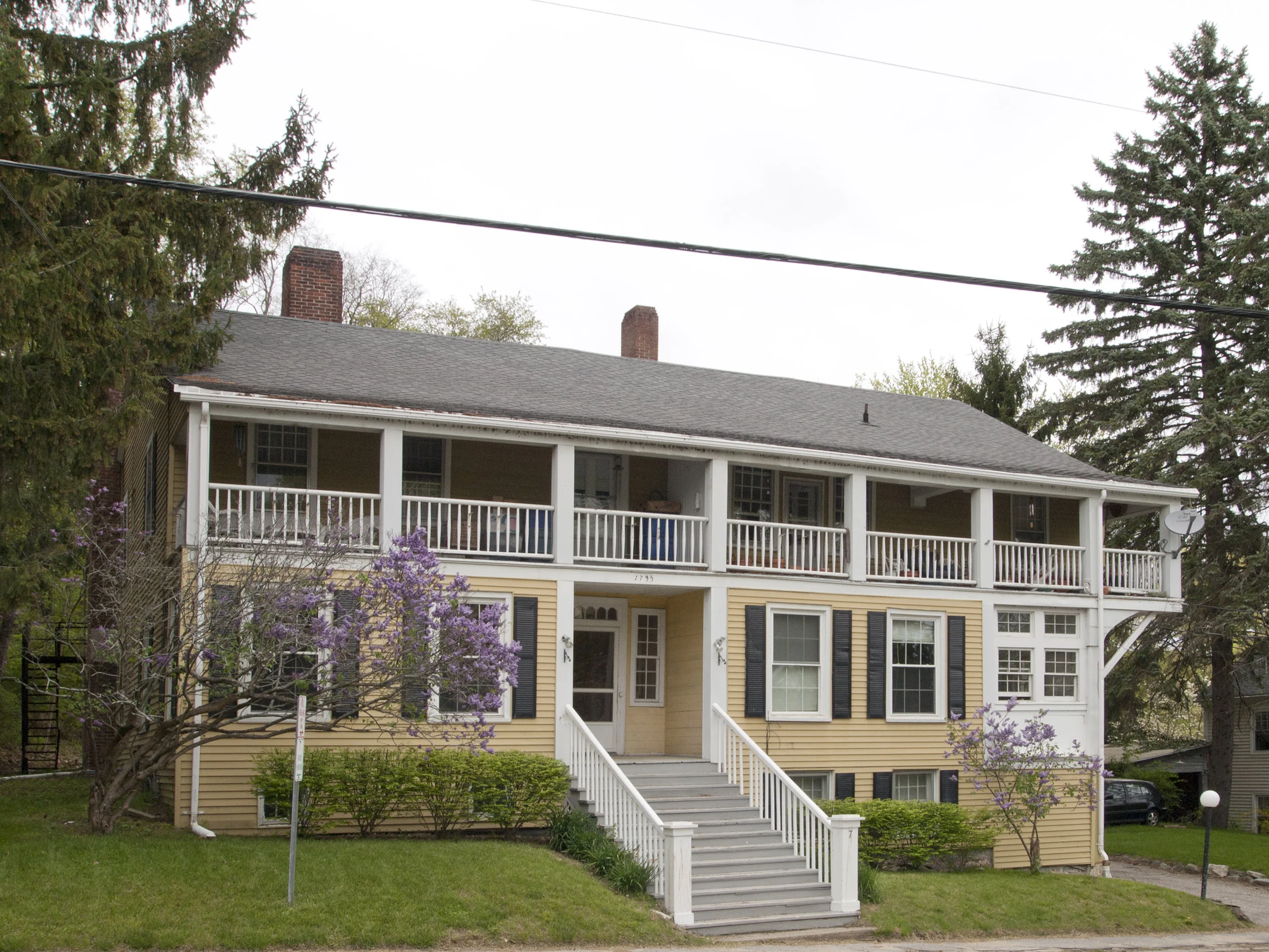 Farnam Tavern Apartments 1, 7 Millerton Road.jpg