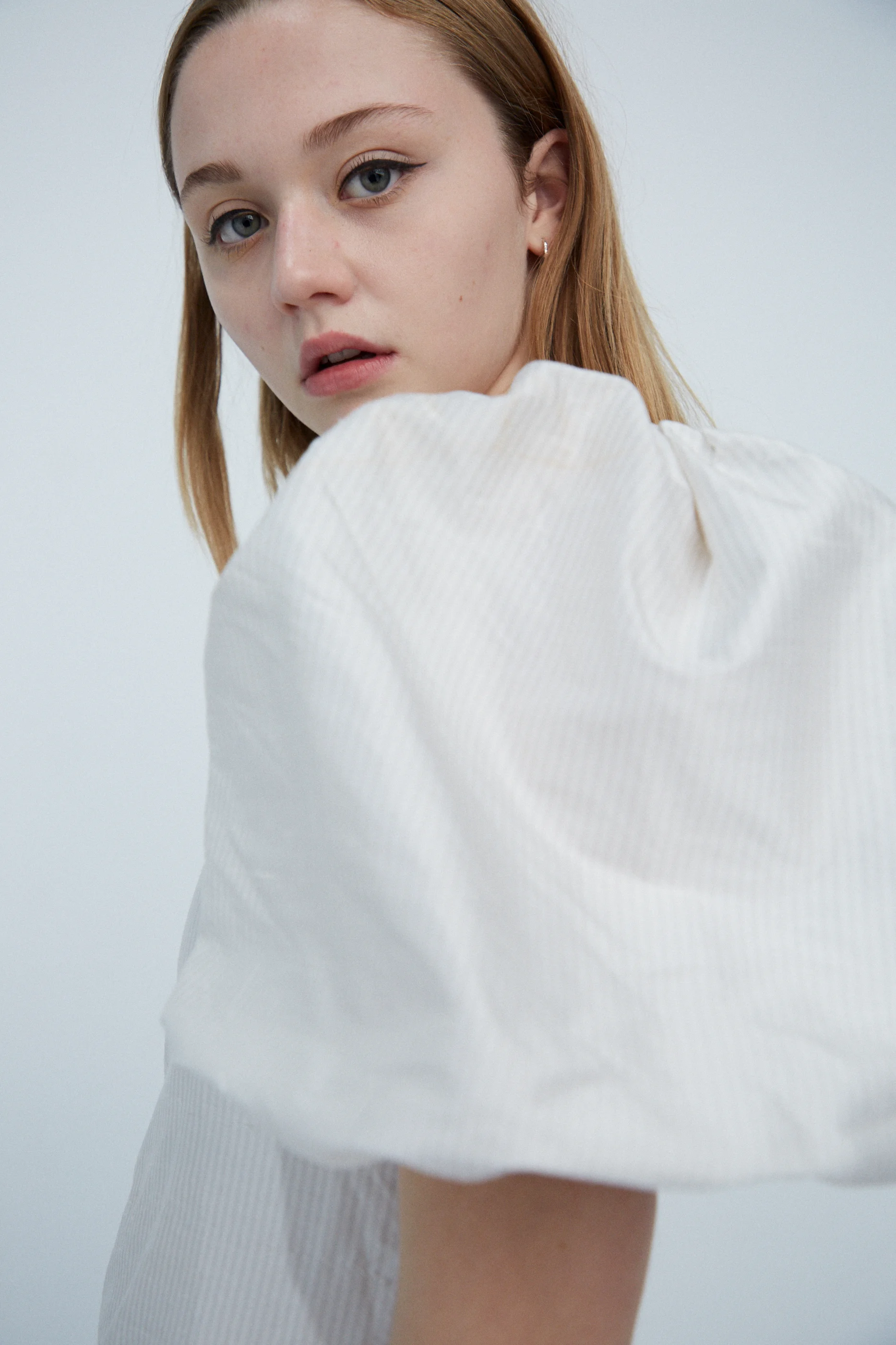 campaing_georgia_alice_boy_blazer_and_seems_dress_3.jpg