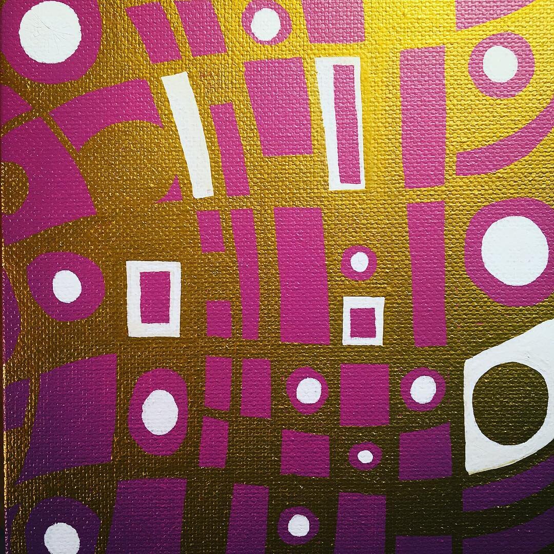 Open Gold &bull; Night time Lilac &bull; Pearly Gates  #decomarkers #canvas #artistandcraftsman #letterflo #gold #lilac #pearl #bentlines #acrylicpainting #insideoutsideupsidedown