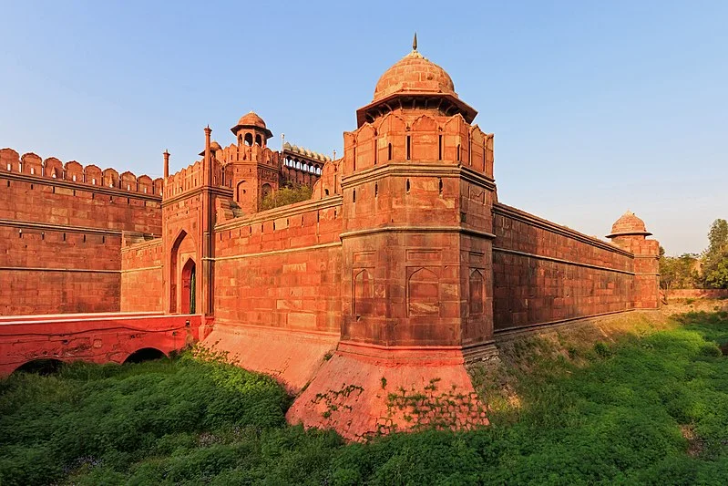 800px-Red_Fort_in_Delhi_03-2016_img1.jpg