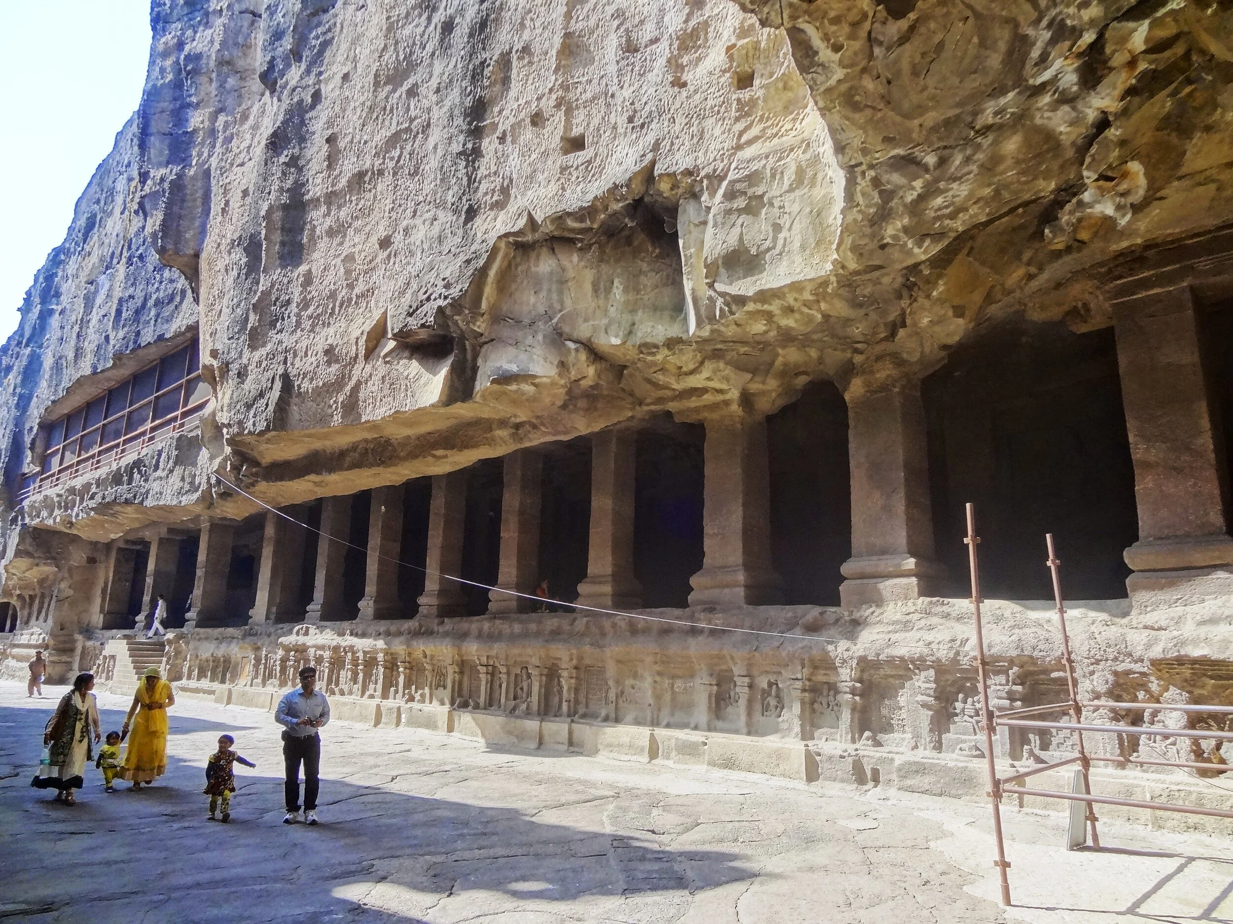 DSC05780_Ellora_Caves,_Aurangabad,_India.jpg