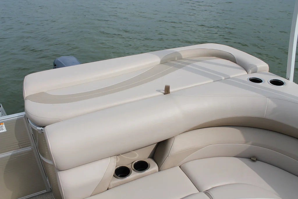 vantage-boat-share-rental-club-22-vantage-pontoon-boat-nt-4.jpg