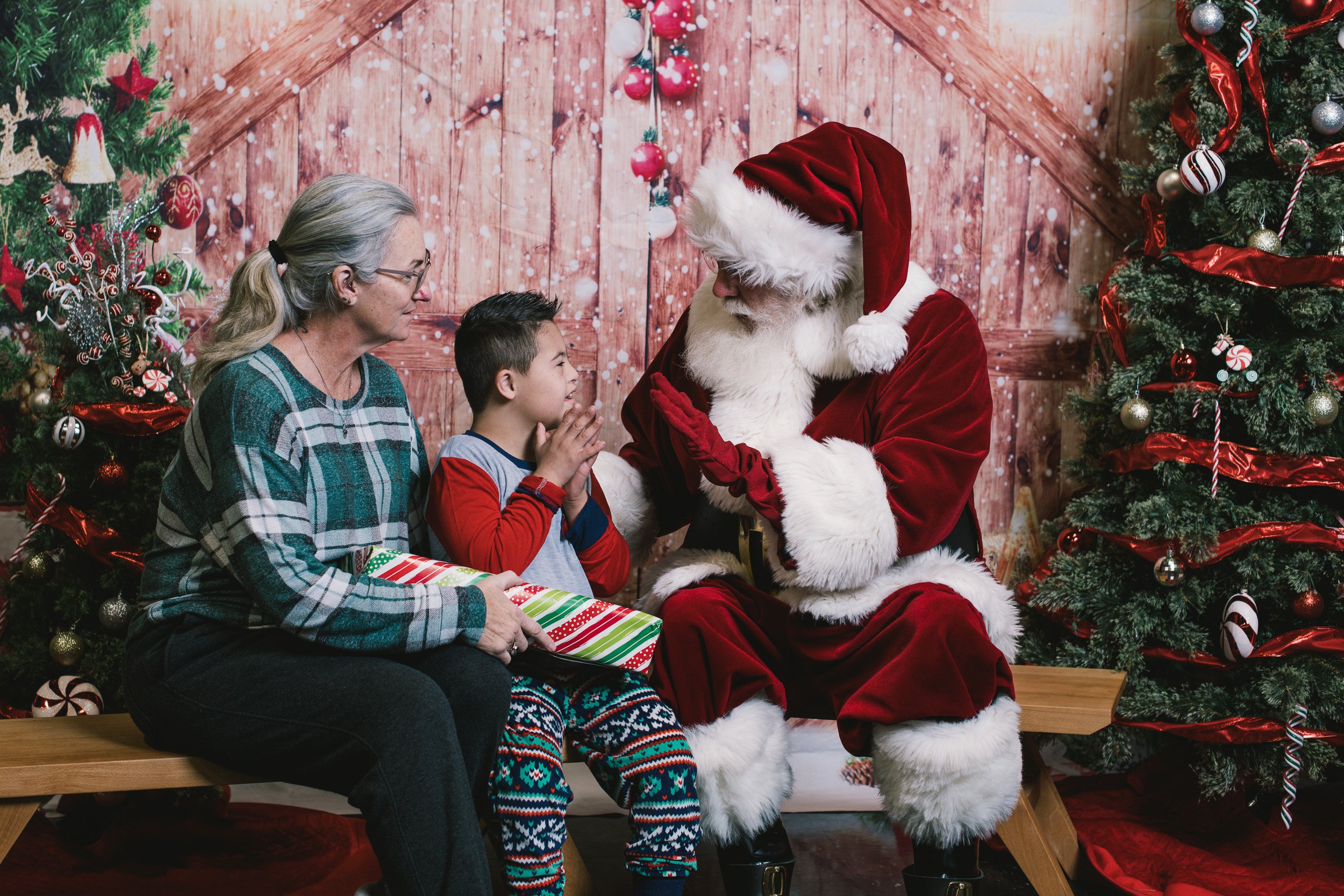 photoswithsanta2022-14.jpg