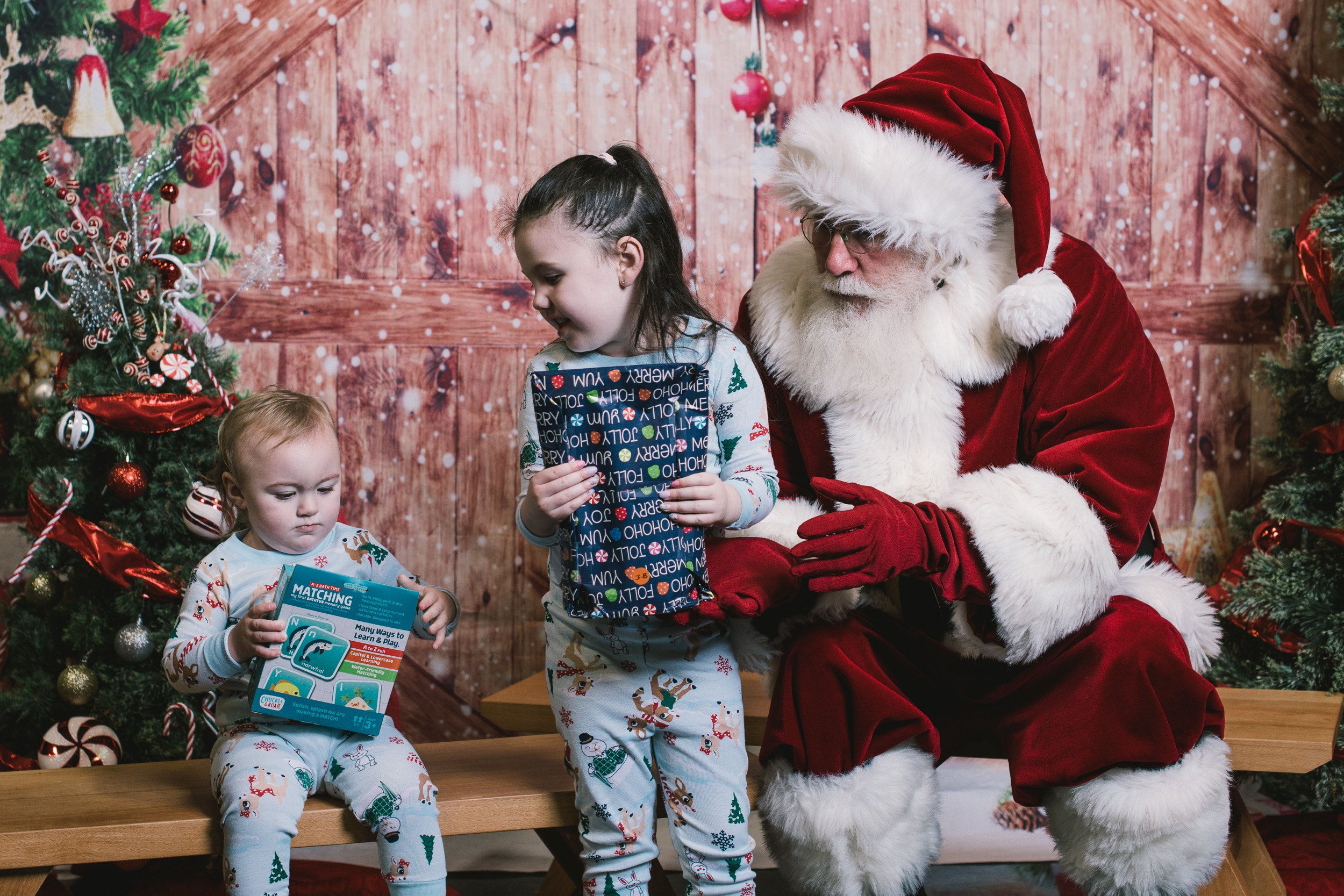 photoswithsanta2022-20.jpg