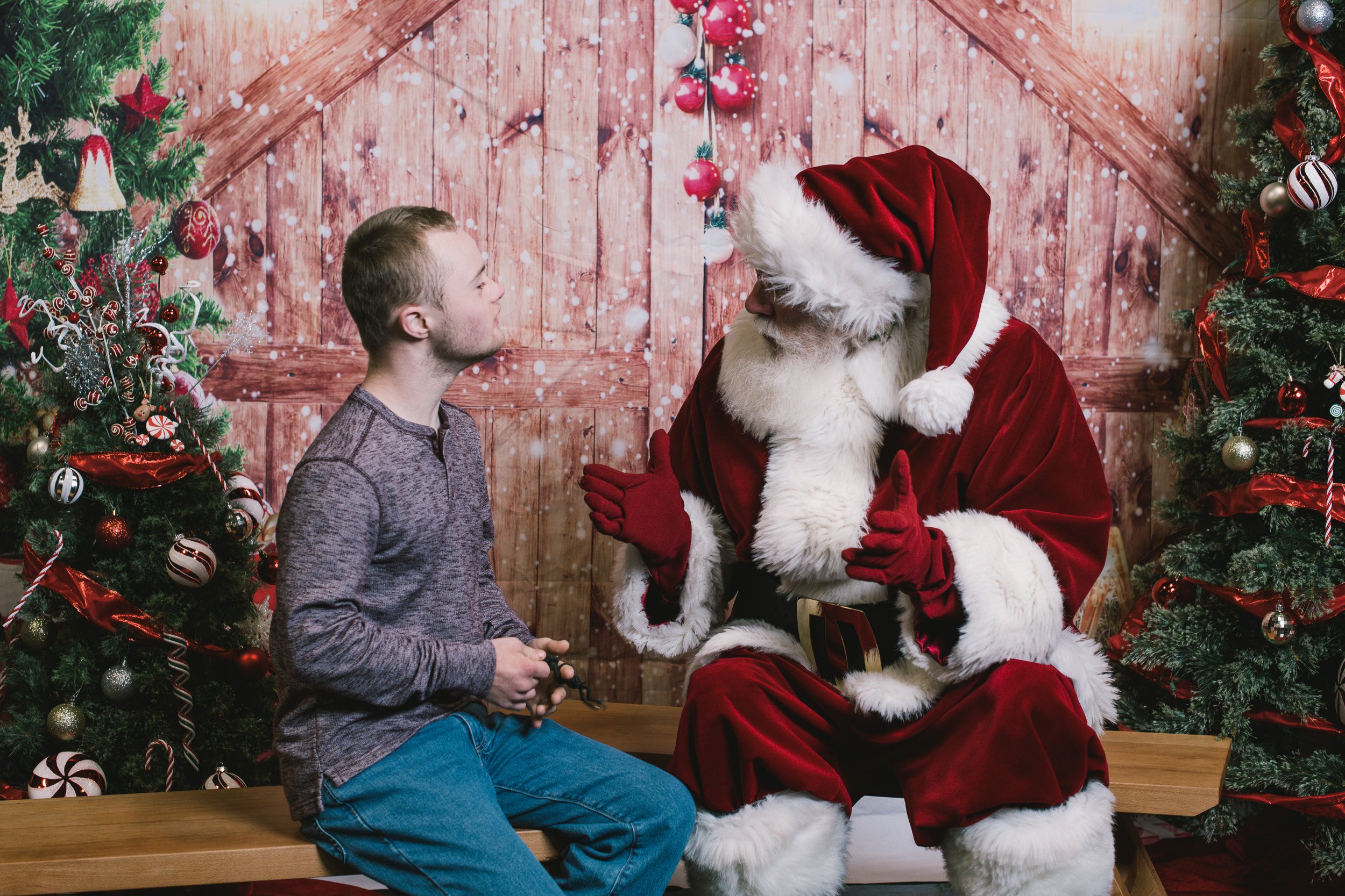 photoswithsanta2022-29.jpg