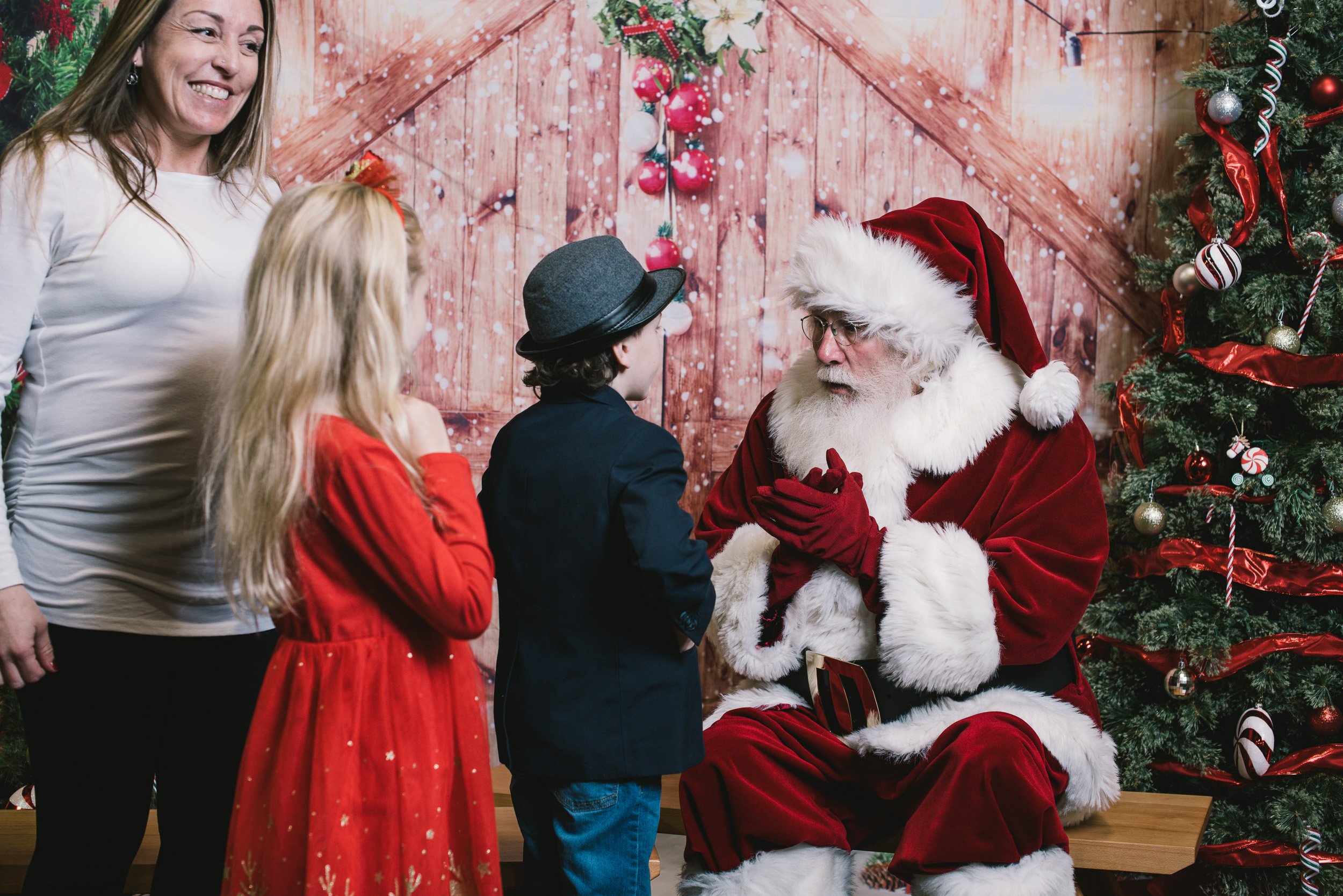 photoswithsanta2022-136.jpg