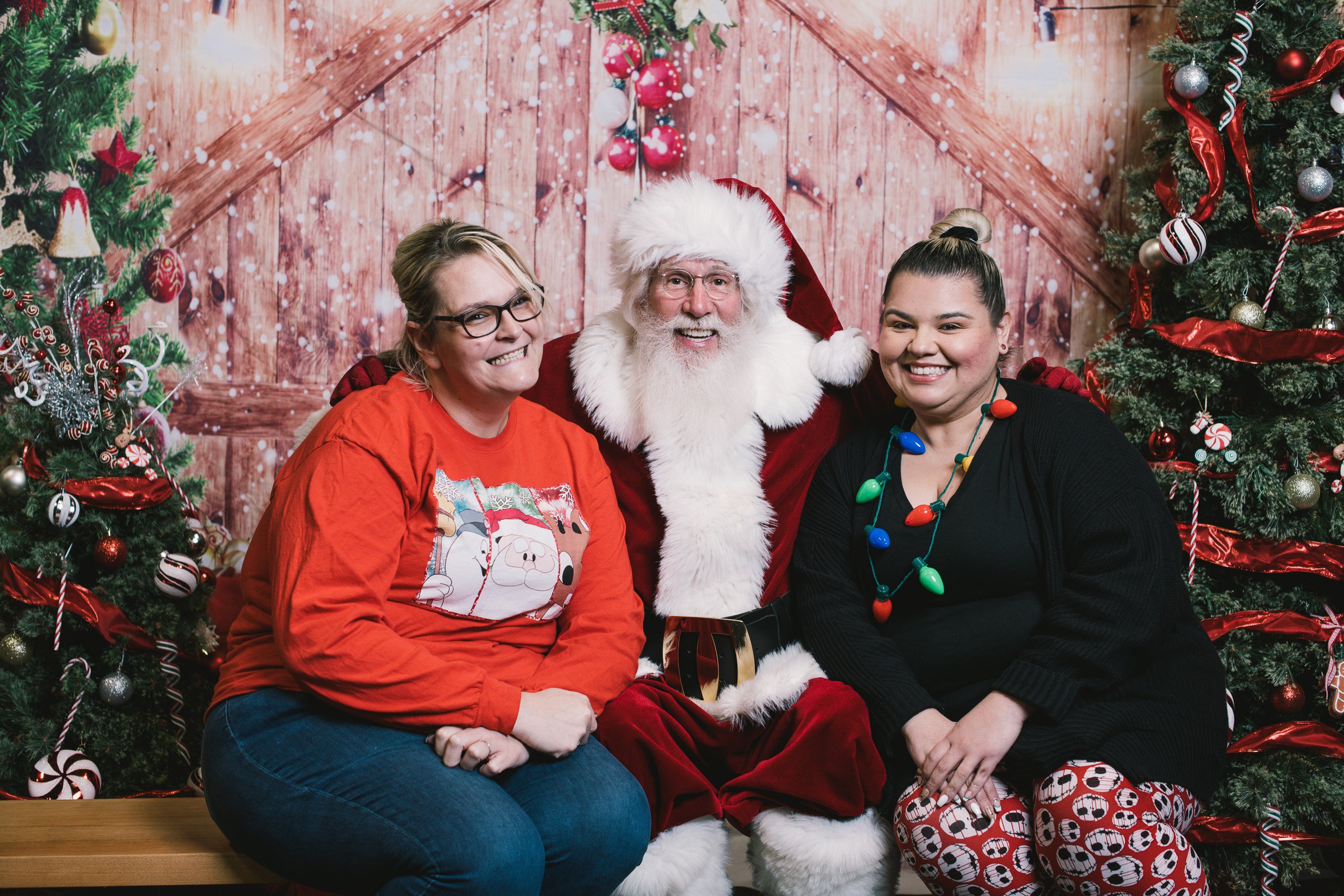 photoswithsanta2022-206.jpg
