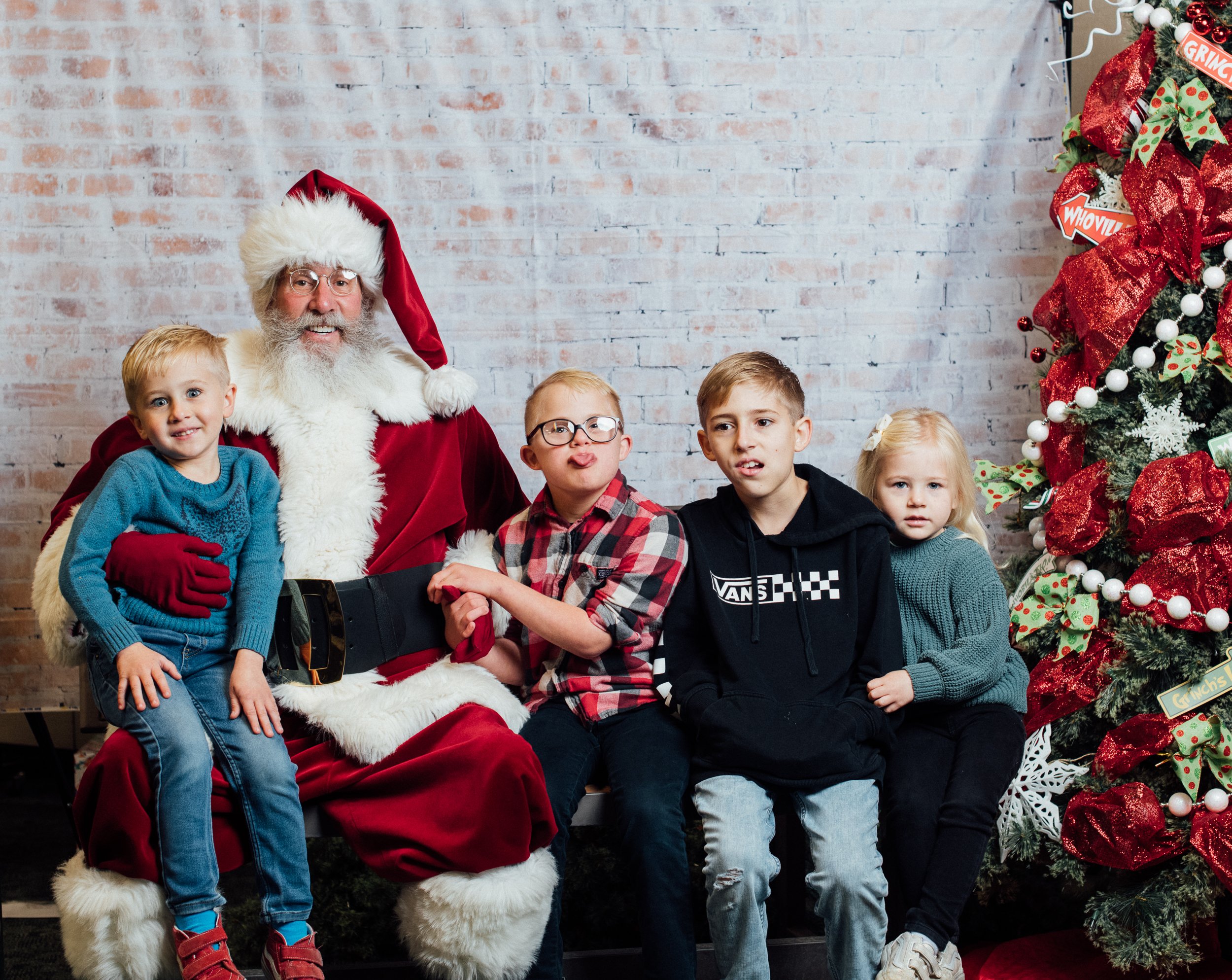BreakfastwithSanta2023-96.jpg
