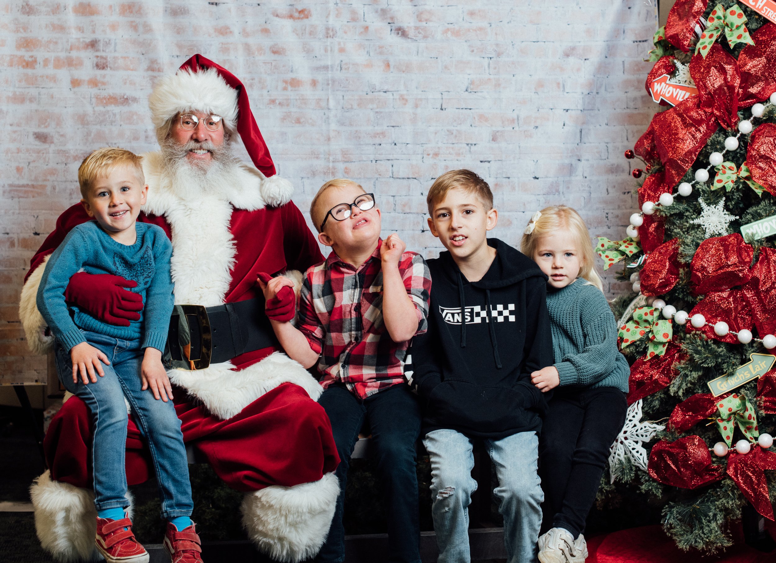 BreakfastwithSanta2023-97.jpg