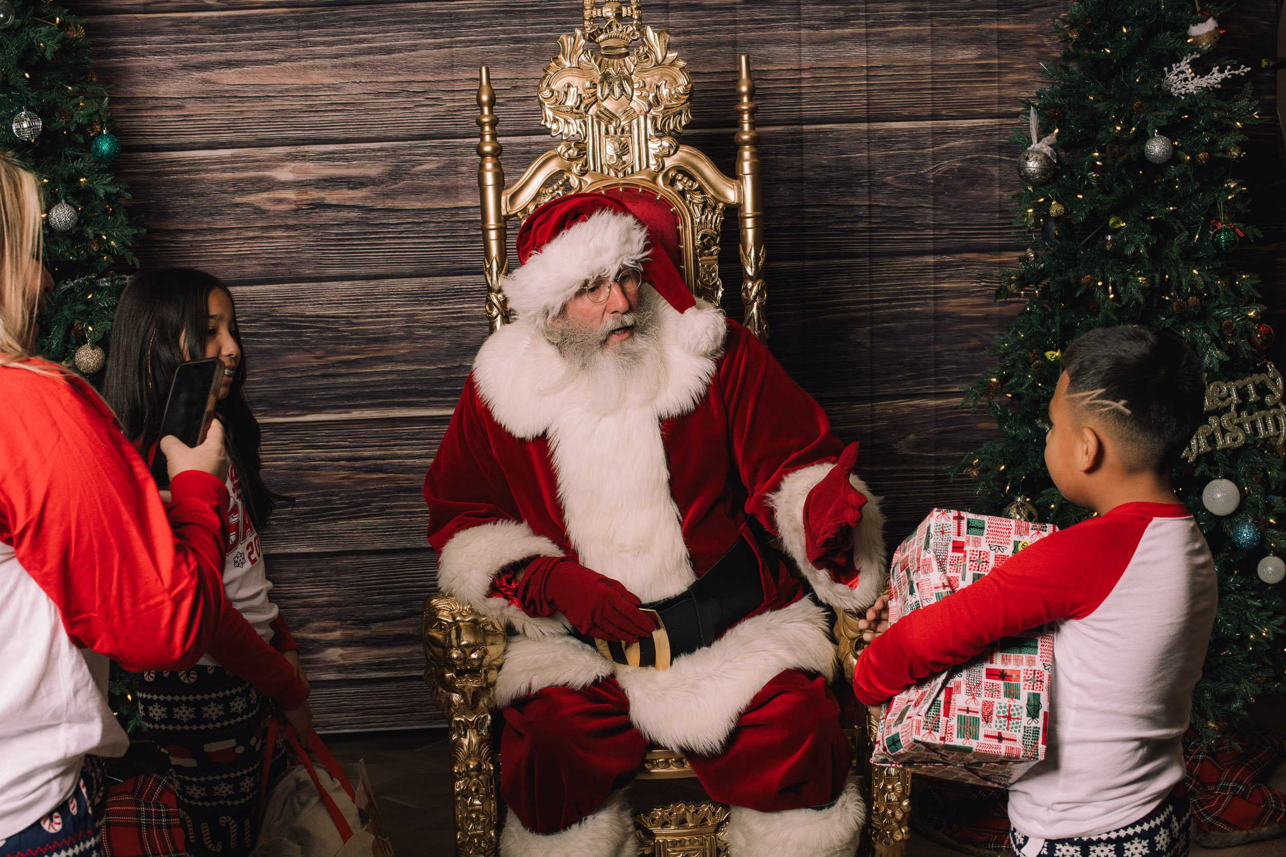 Santa2024-131.jpg
