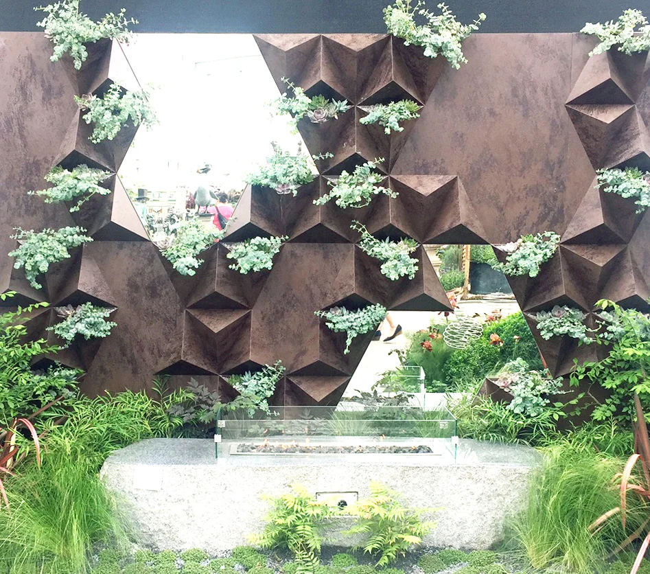 AWARD, INSTALLATION / 21 MAY 2017