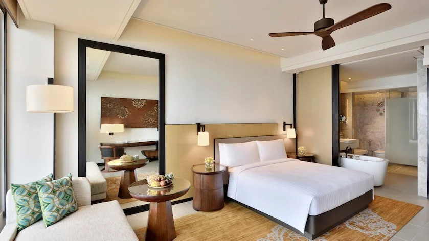 cmbmc-guestroom-0034-hor-wide.jpg