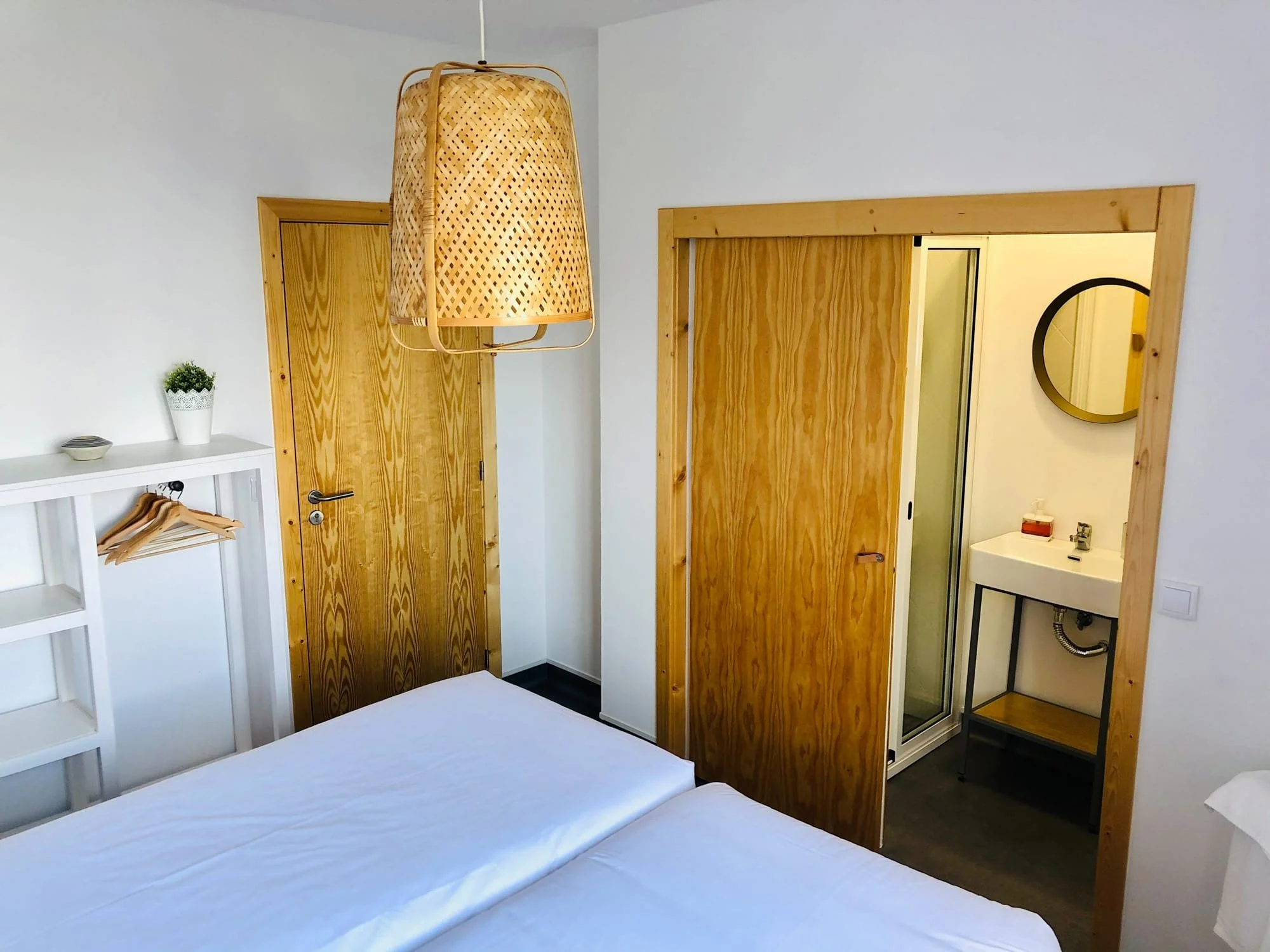 madeira-surf-camp-room-14.jpg