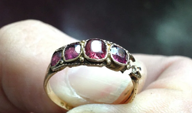 Kate orginal jewellery.jpg