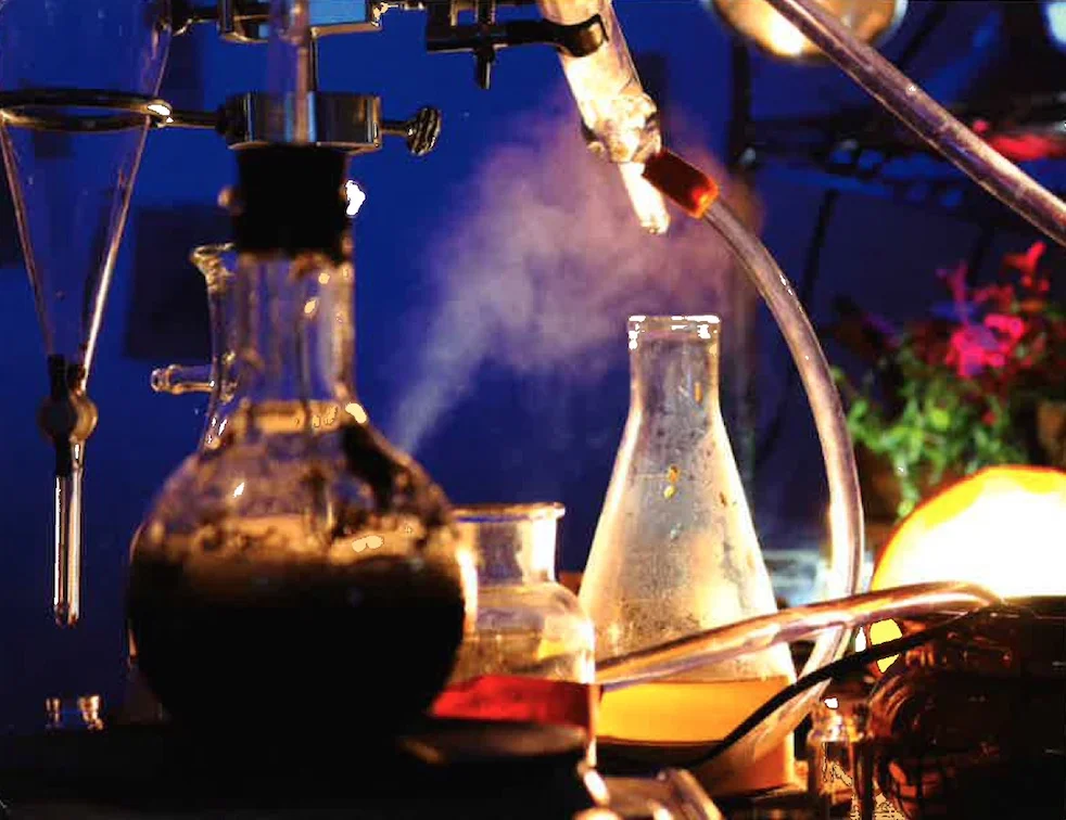 Richard Walshe (MFA AP14) will be exhibiting his bio art installation “Alchemical Studio” at TERRAULT Contemporary through March 18th. Come check out his process and musings on transformative, multidisciplinary practice.