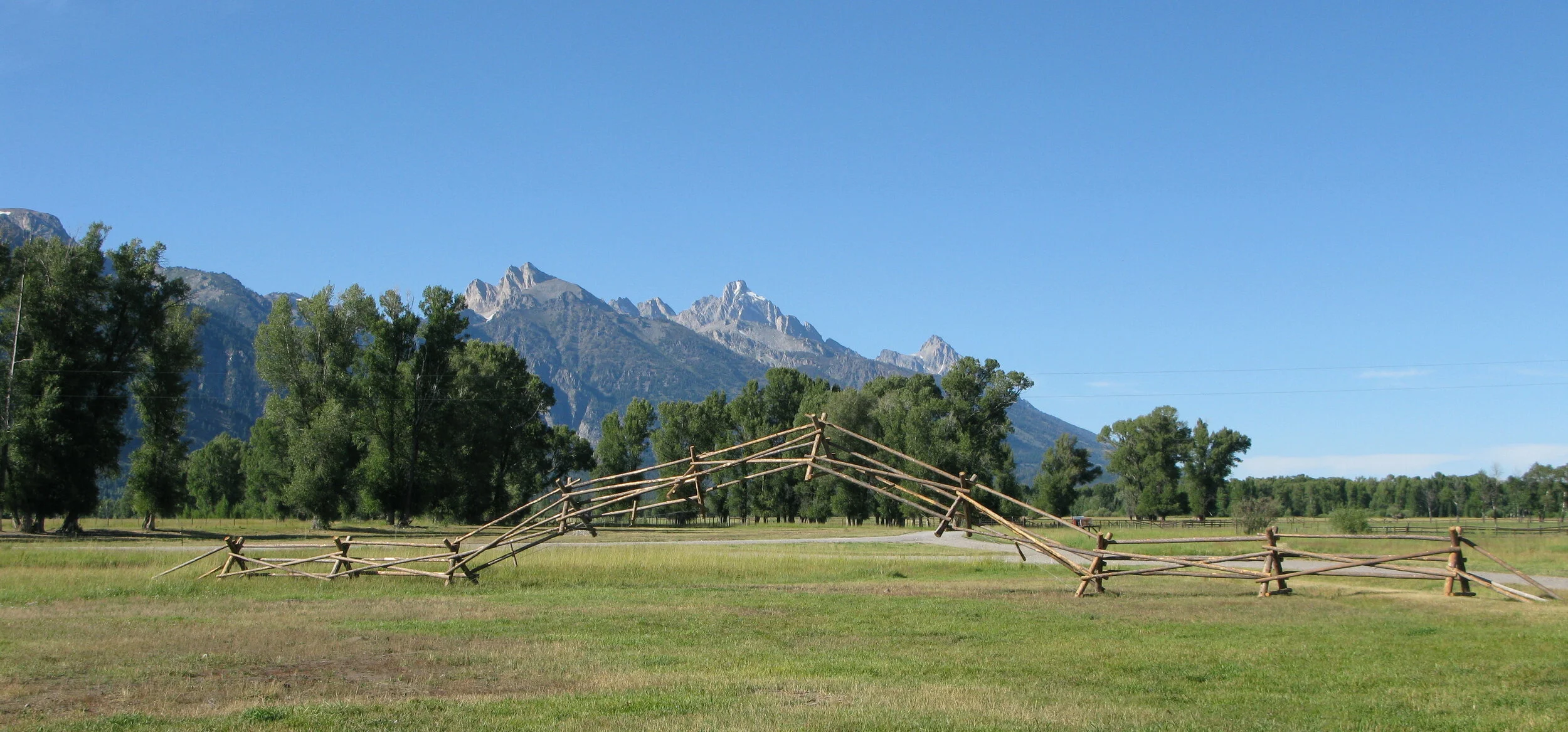 Fence Bow