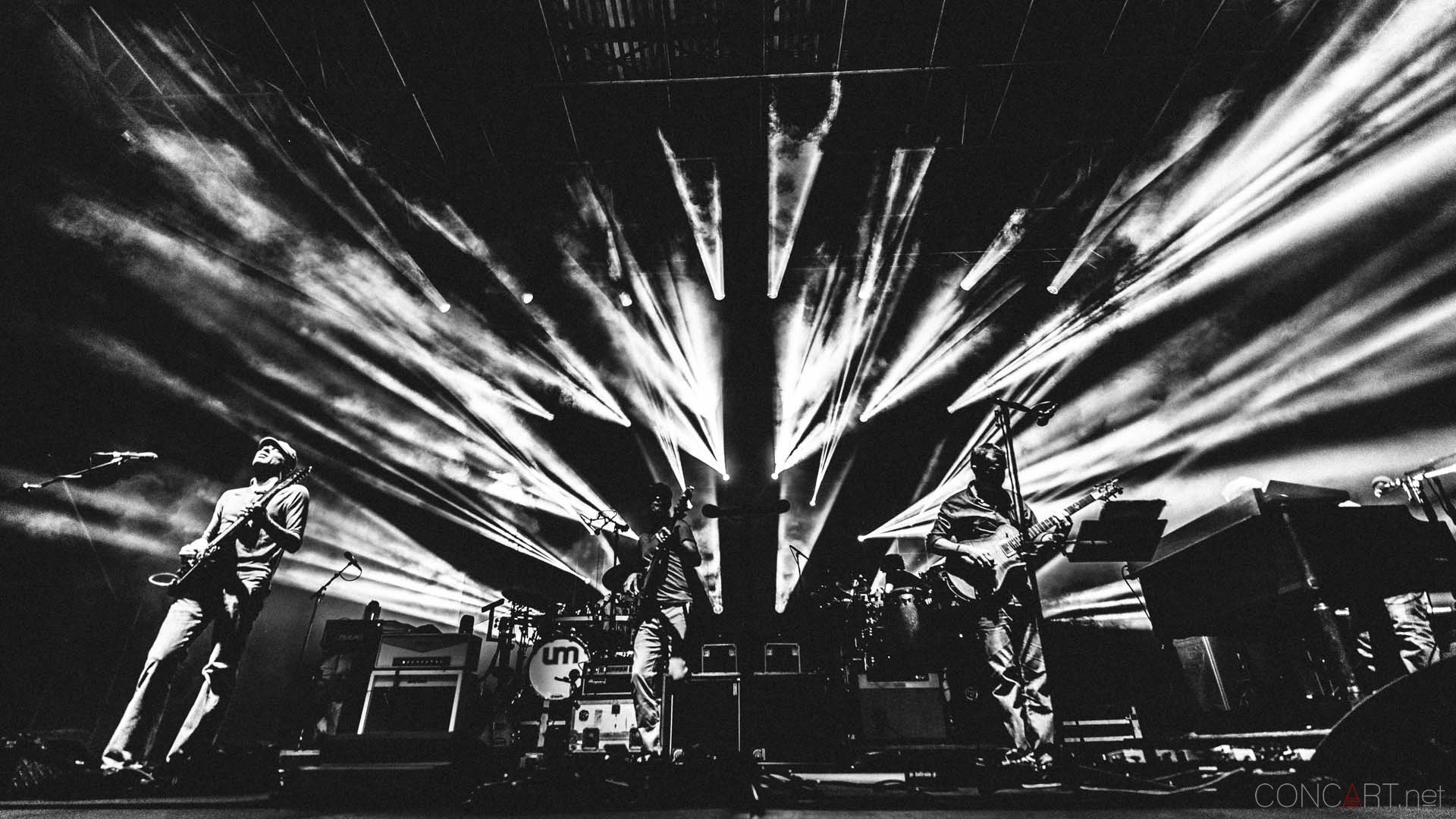 http://concart.net/shows/rock/umphreys-mcgee-live-the-lawn-indianapolis-2013/