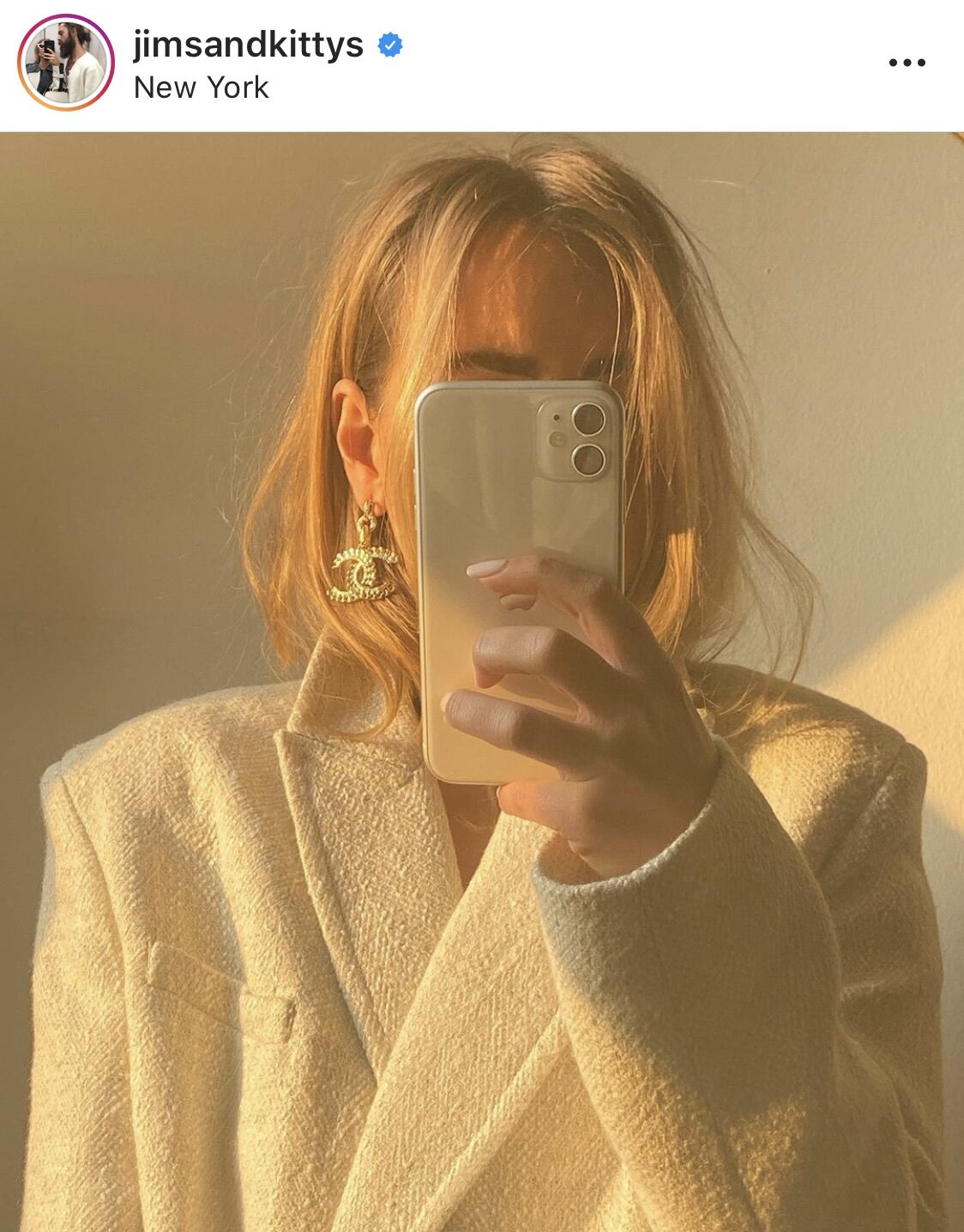 The Secret To Taking The Perfect Mirror Selfie — Every Little Thread 
