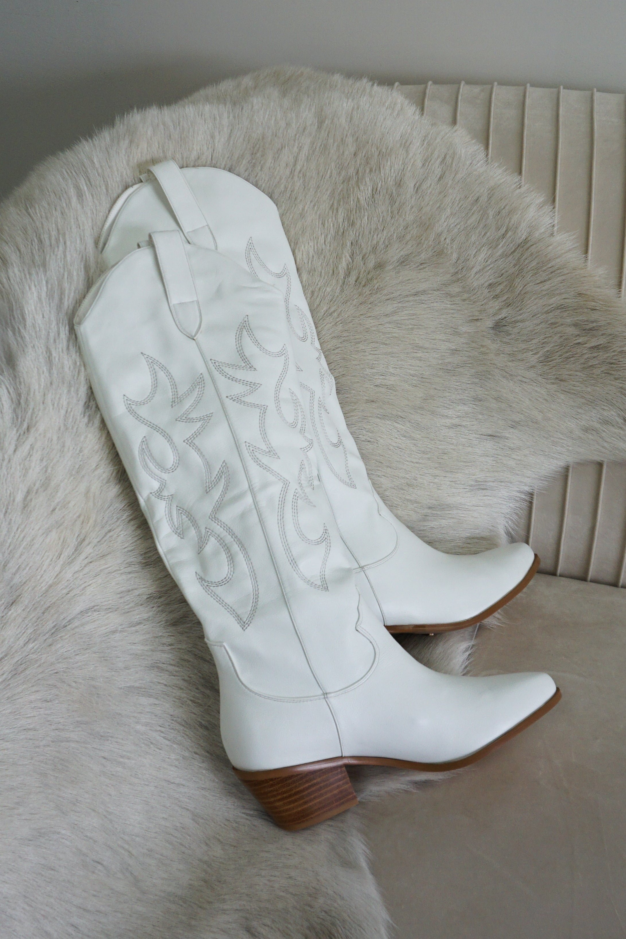 Urson Tall Western Boots in White
