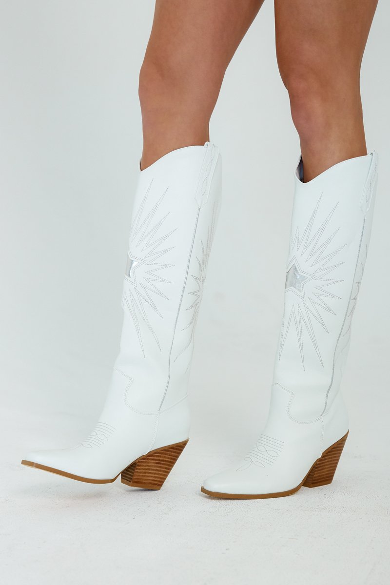 constance-star-western-boot-billini-australia-tall-white-cowgirl-boots-02-2.jpg