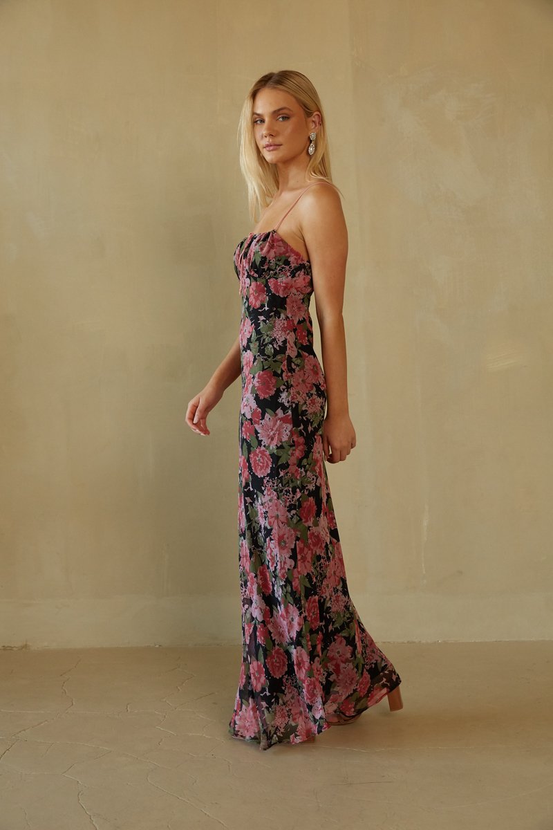 10 Wedding Guest Dresses Perfect For Fall 2023 - American Threads ...