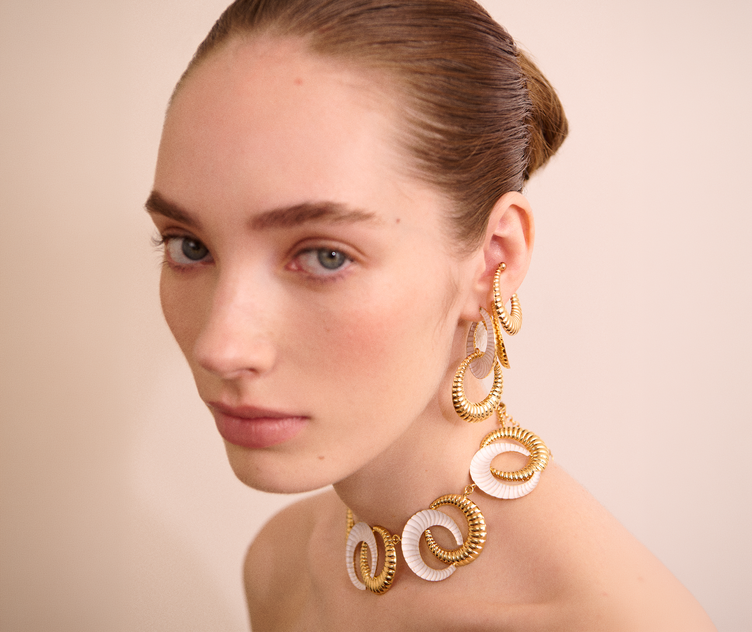 250304_WilliamBibet_Chabaux-16722 front.png