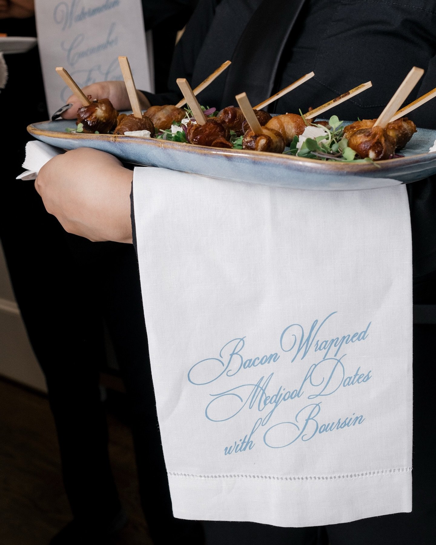 The perfect pairing: Boursin, bacon, and a dash of luxury!😉

Planning: @engagedeventsdesigns
Tent Production: @sandoneproductions
Catering: @bluefiretotalcatering
Oyster Service: @aphroditeoysters
Photographer: @kellyhornberger_photo
Videographer: @