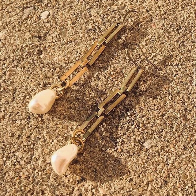 Beautiful summer earrings by @feast_jewelry on the website ✨
&bull;
&bull;
TODAY: Jawnteeth at Malcom X Park (This event is for Black folx only!) TOMORROW: #SAYHERNAME March for Justice
