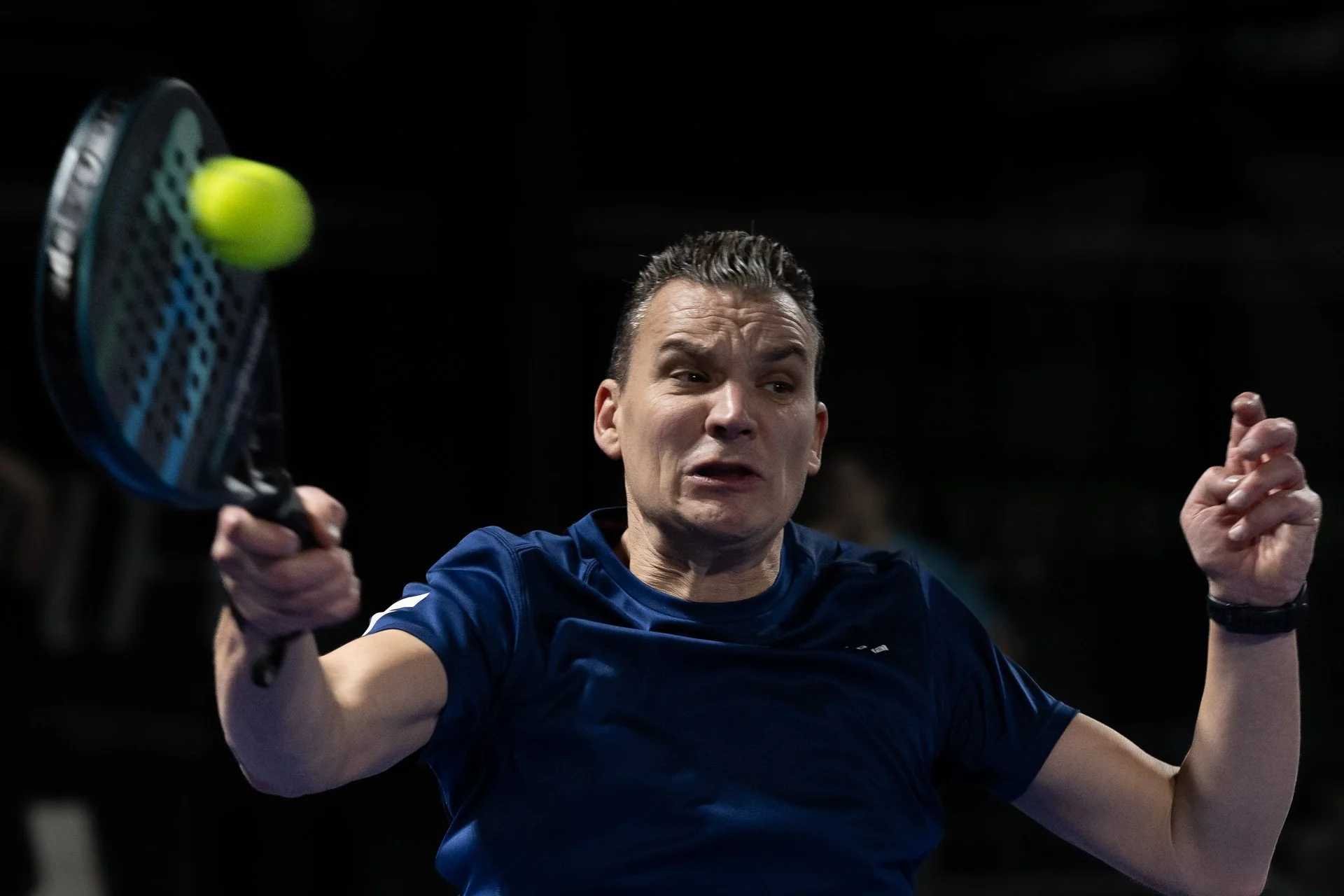  Padel – the volley. 