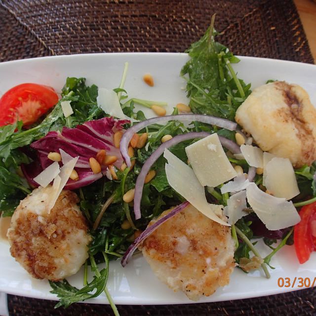 breaded scallops and salad (1).jpg