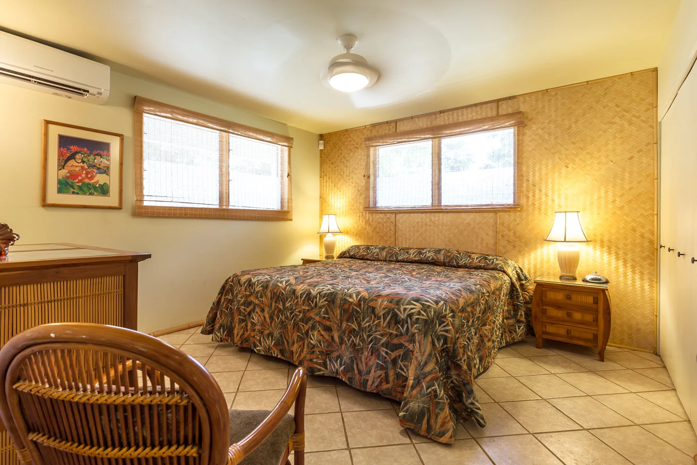 _MG_8481-Queen-bedroom.jpg