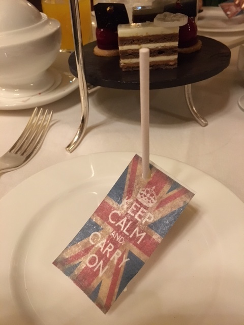 Keep Calm and Carry On—edible cake pop and flag