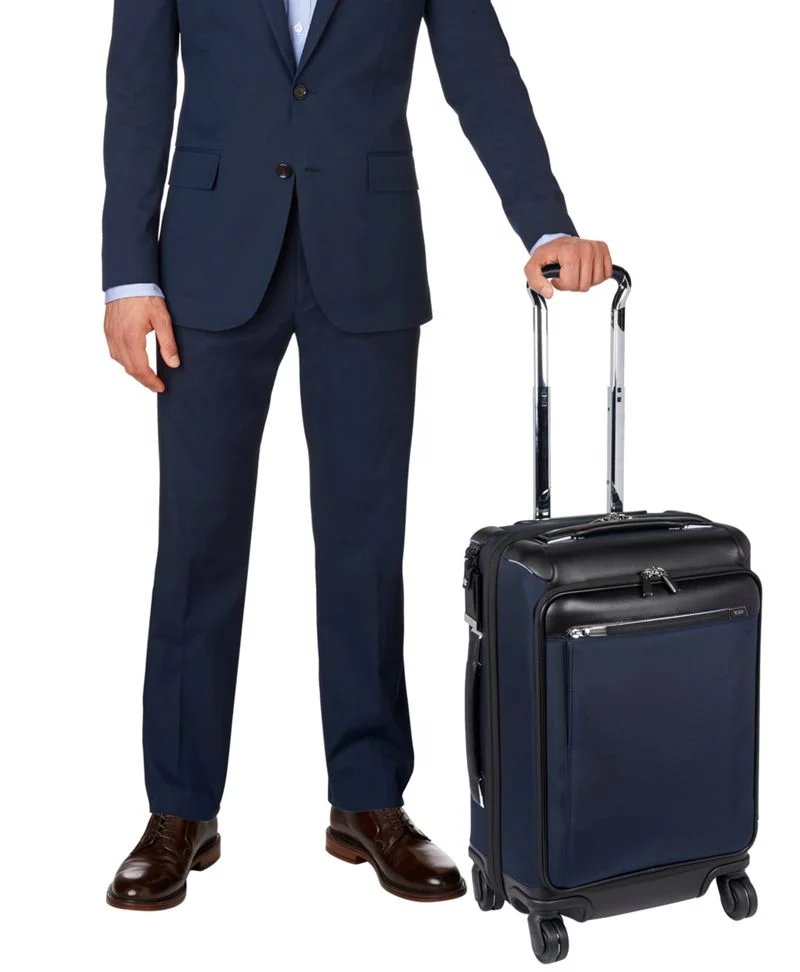 www.tumi.com