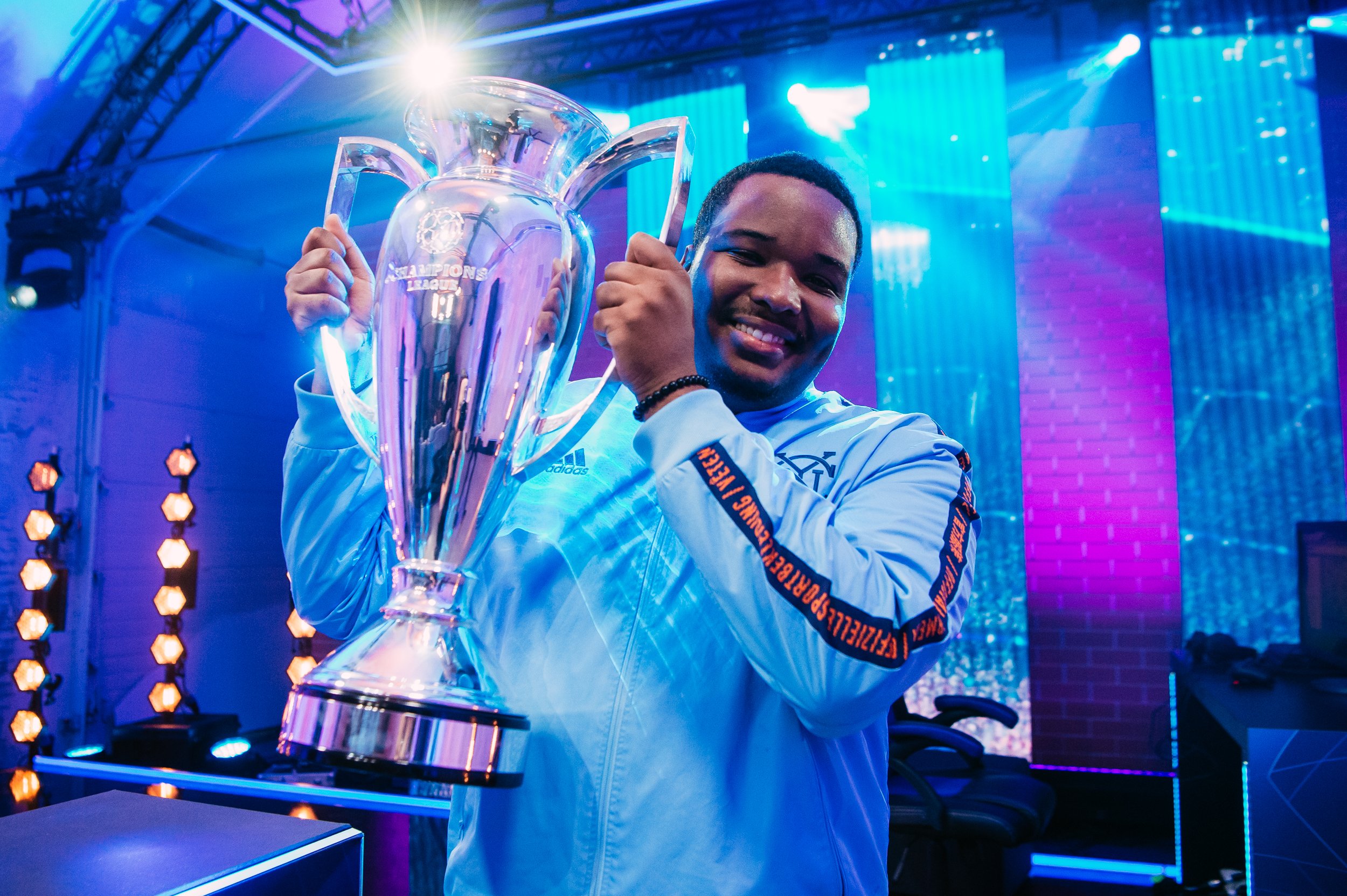 DAY2_EAFIFA19FINALS_WEBRESOLUTION_310519_MANCPHOTO023-4.jpg