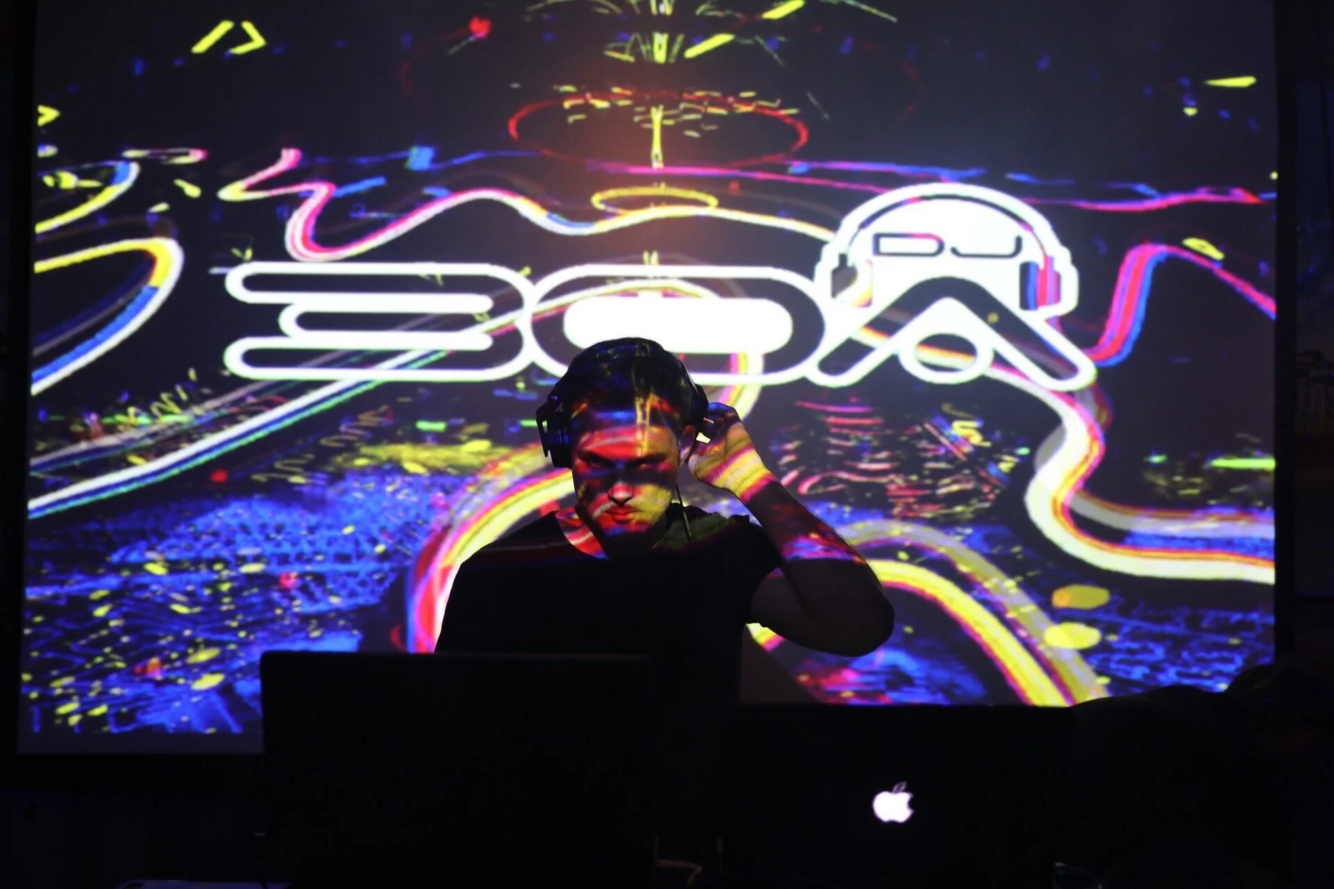 DJ30A PIC.jpg