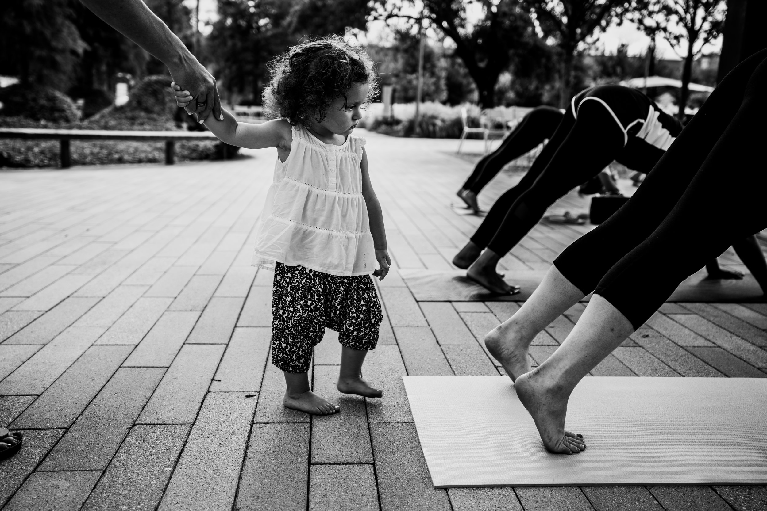 Little girl wants to do yoga