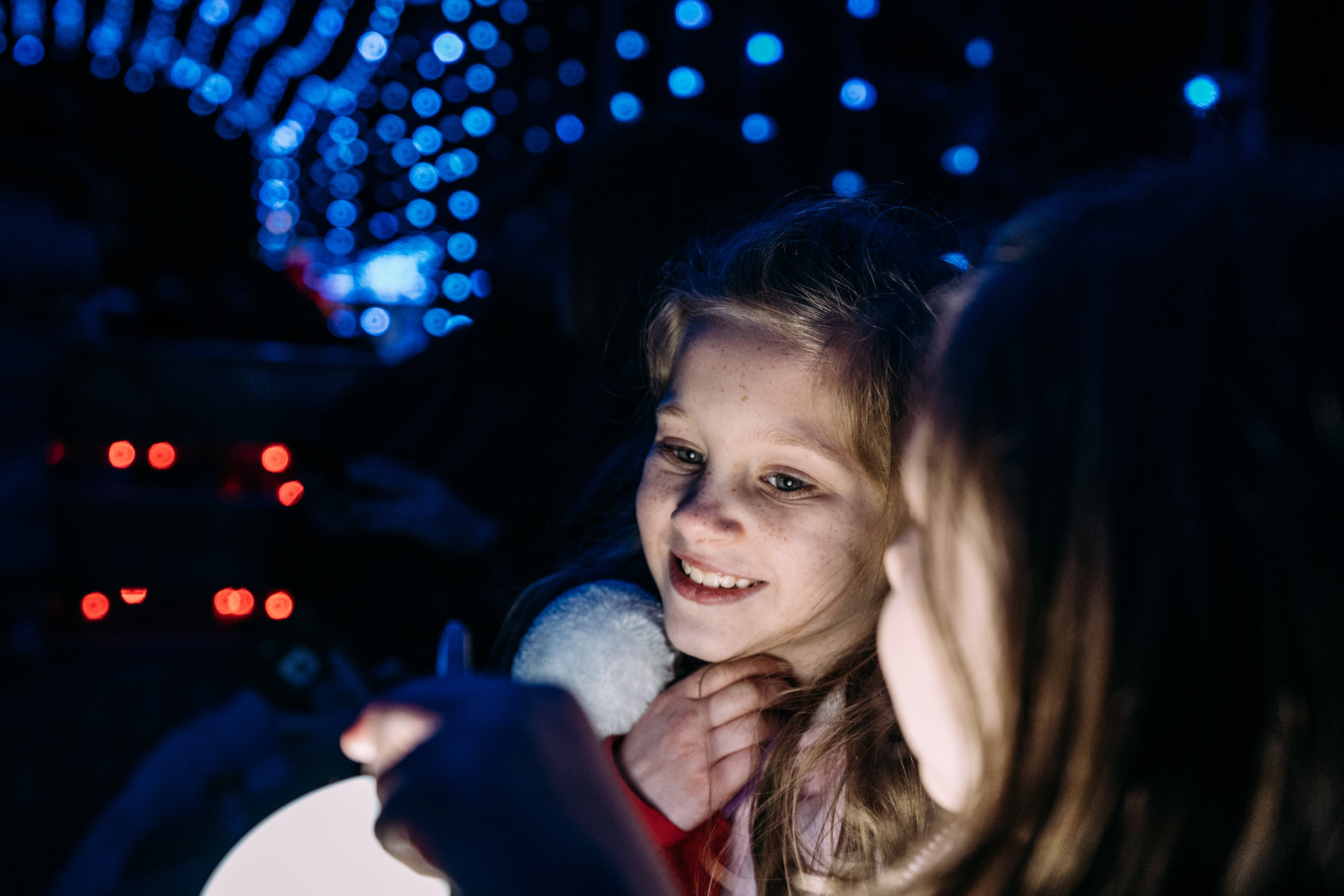 Children enjoying Christmas Lights-12.jpg