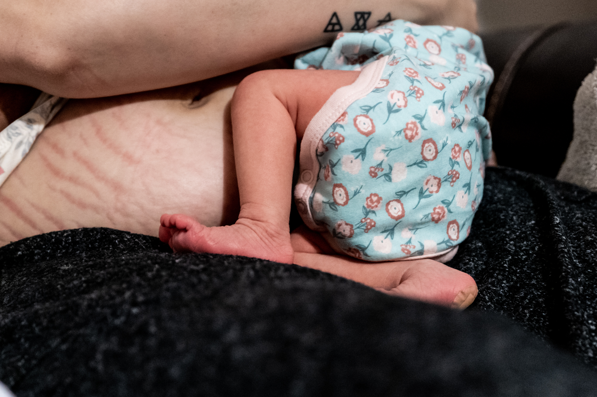 Newborn at home-5.jpg