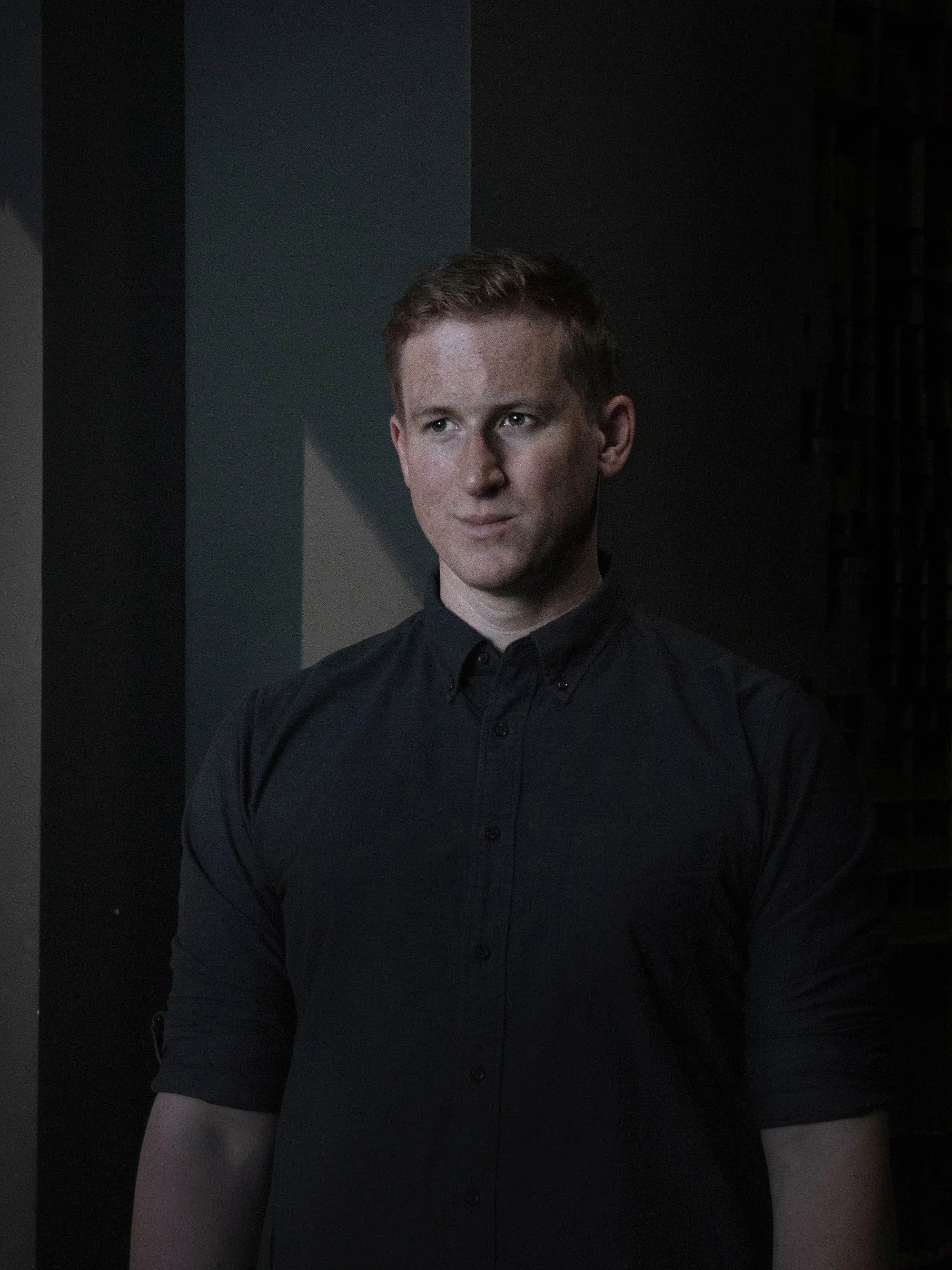 portrait_philippe_braquenier04_light_website.jpg