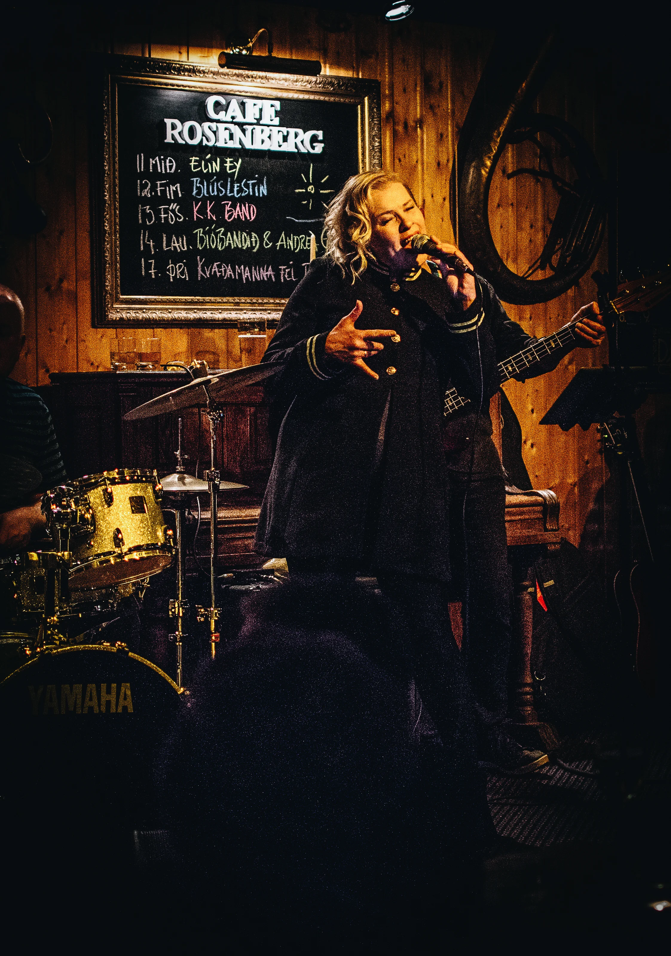A friend of a friend was performing at Cafe Rosenberg and she was fantastic. Meet Andrea Gylfa og Bíóbandið!