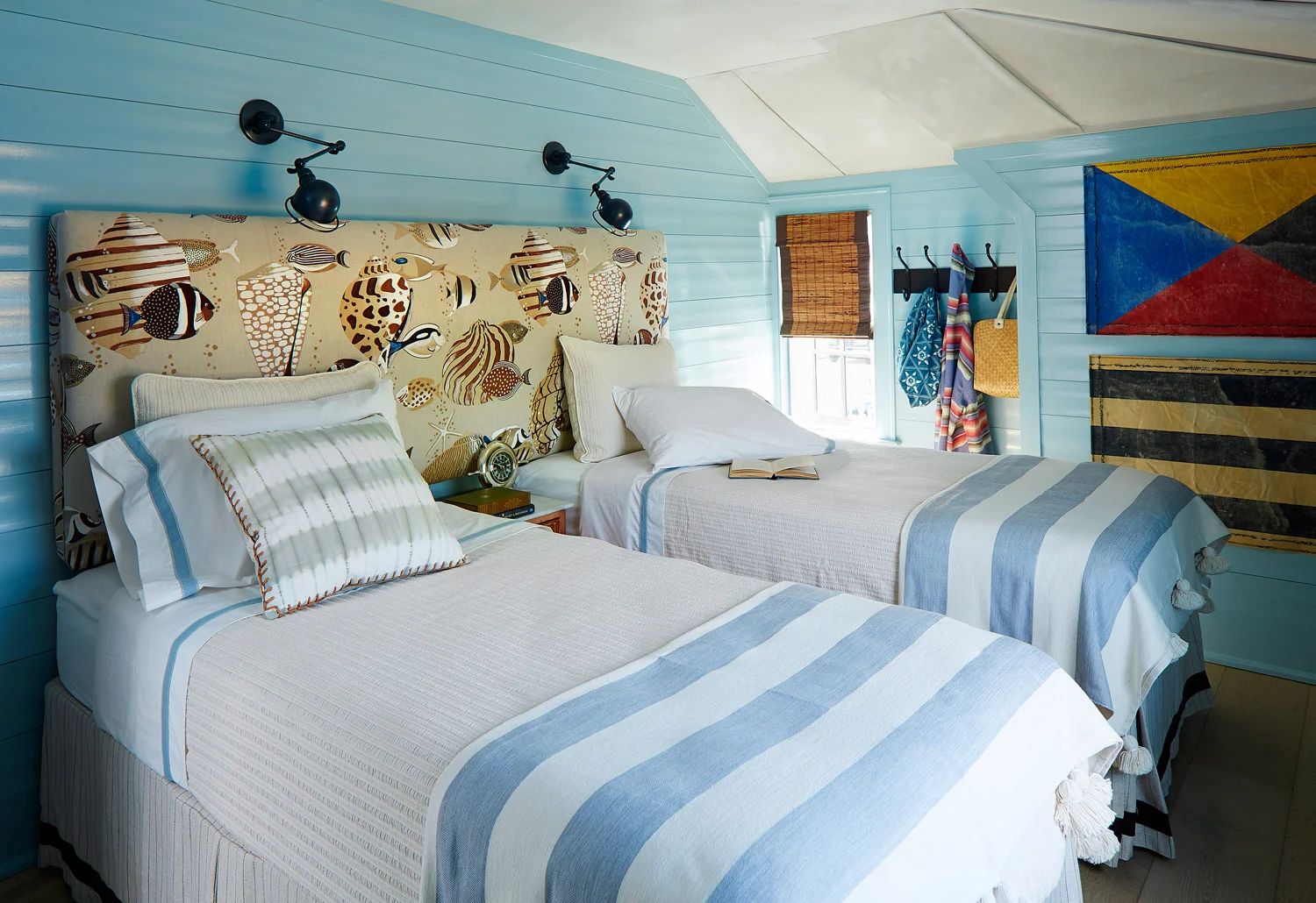 BlueBedRoom-01.jpg